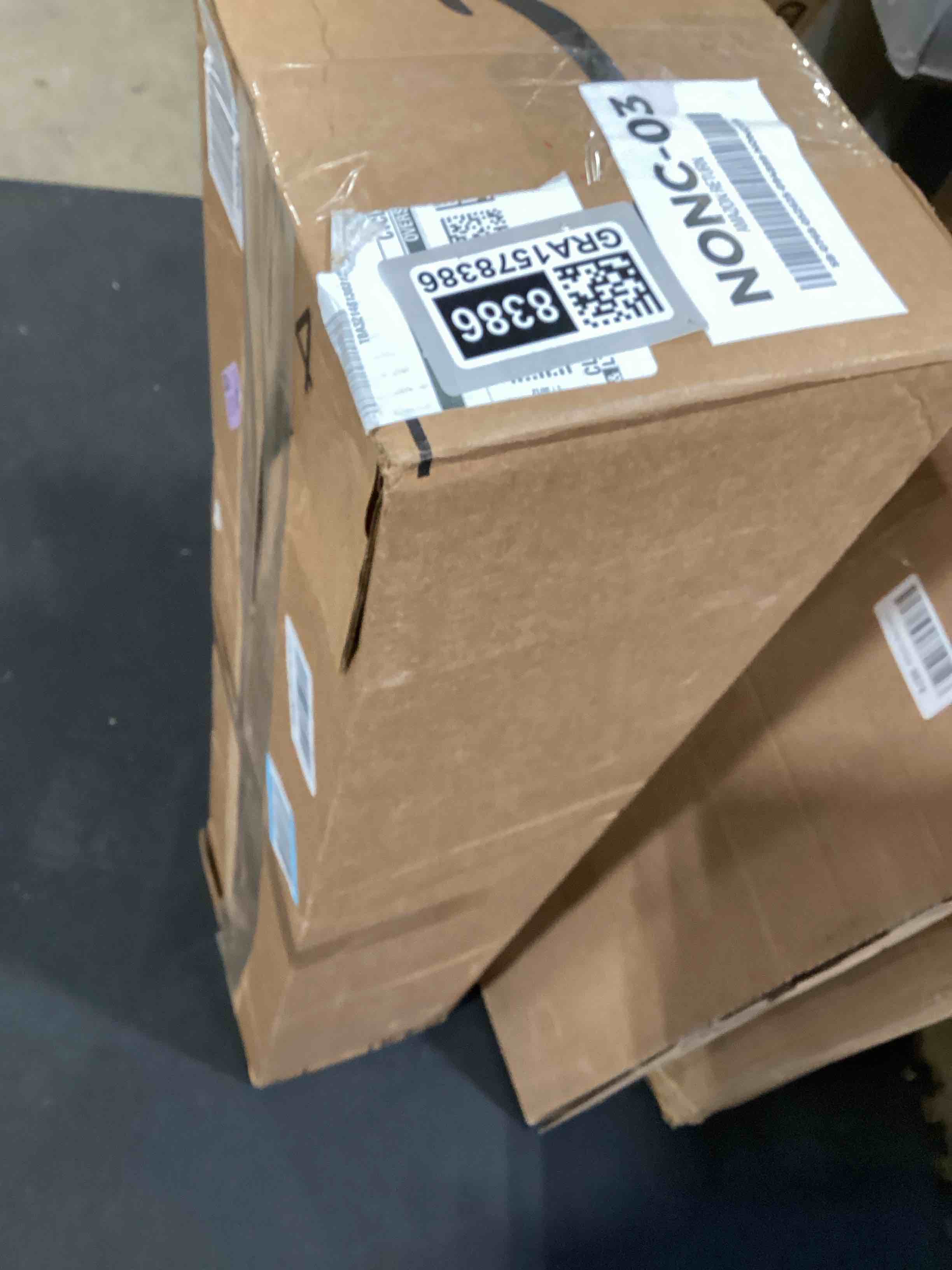 https://s3.amazonaws.com/lotting-images-prod/bidfta/GRA1578386_1750257839097.jpeg