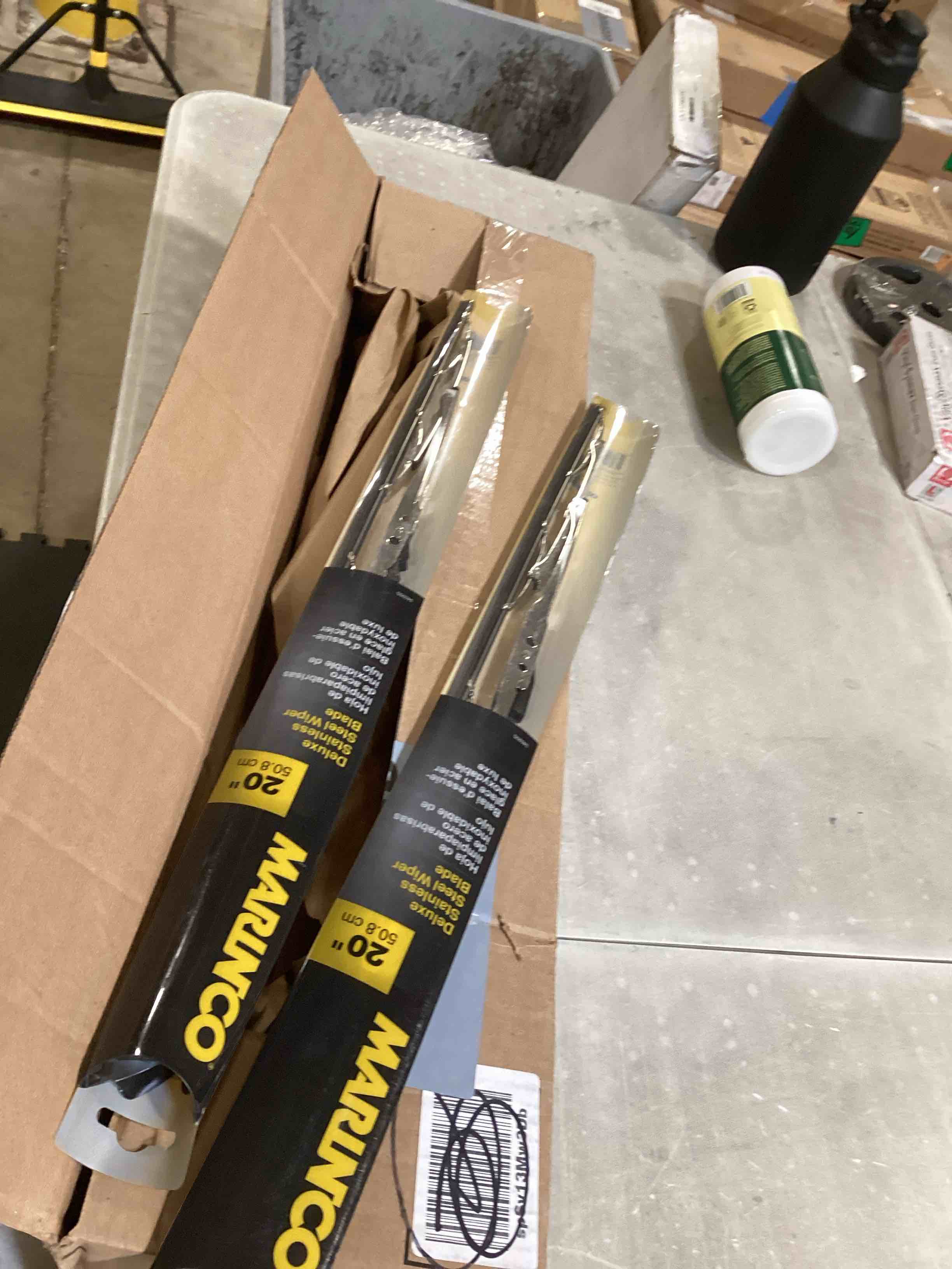 https://s3.amazonaws.com/lotting-images-prod/bidfta/GRA1578739_1750352349341.jpeg