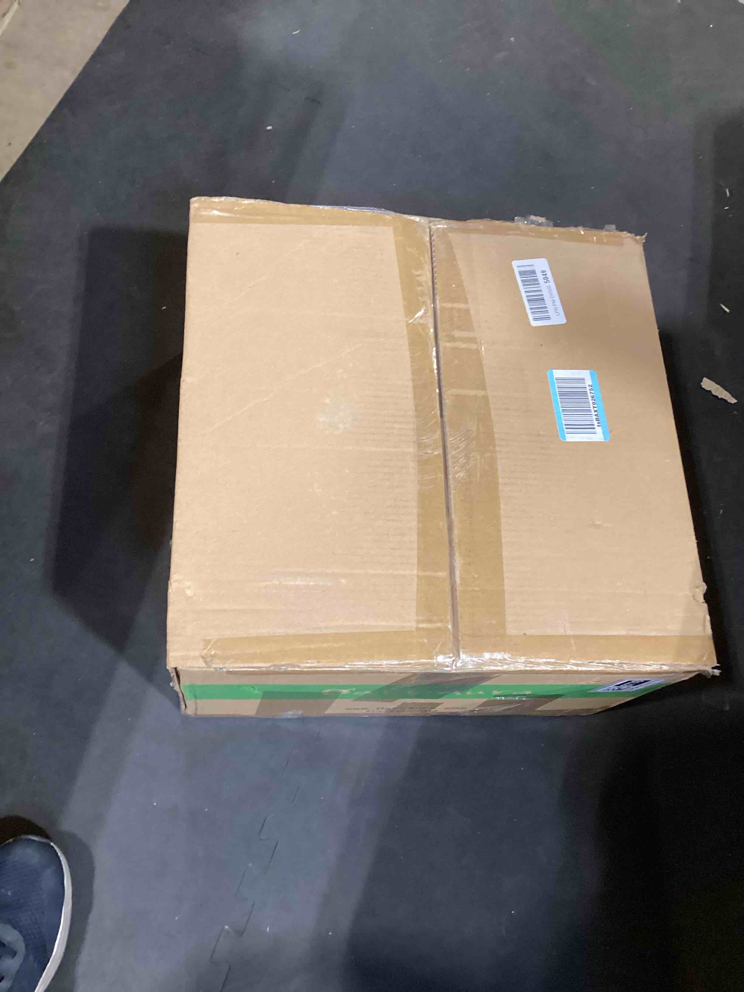 https://s3.amazonaws.com/lotting-images-prod/bidfta/GRA1578778_1750358739313.jpeg