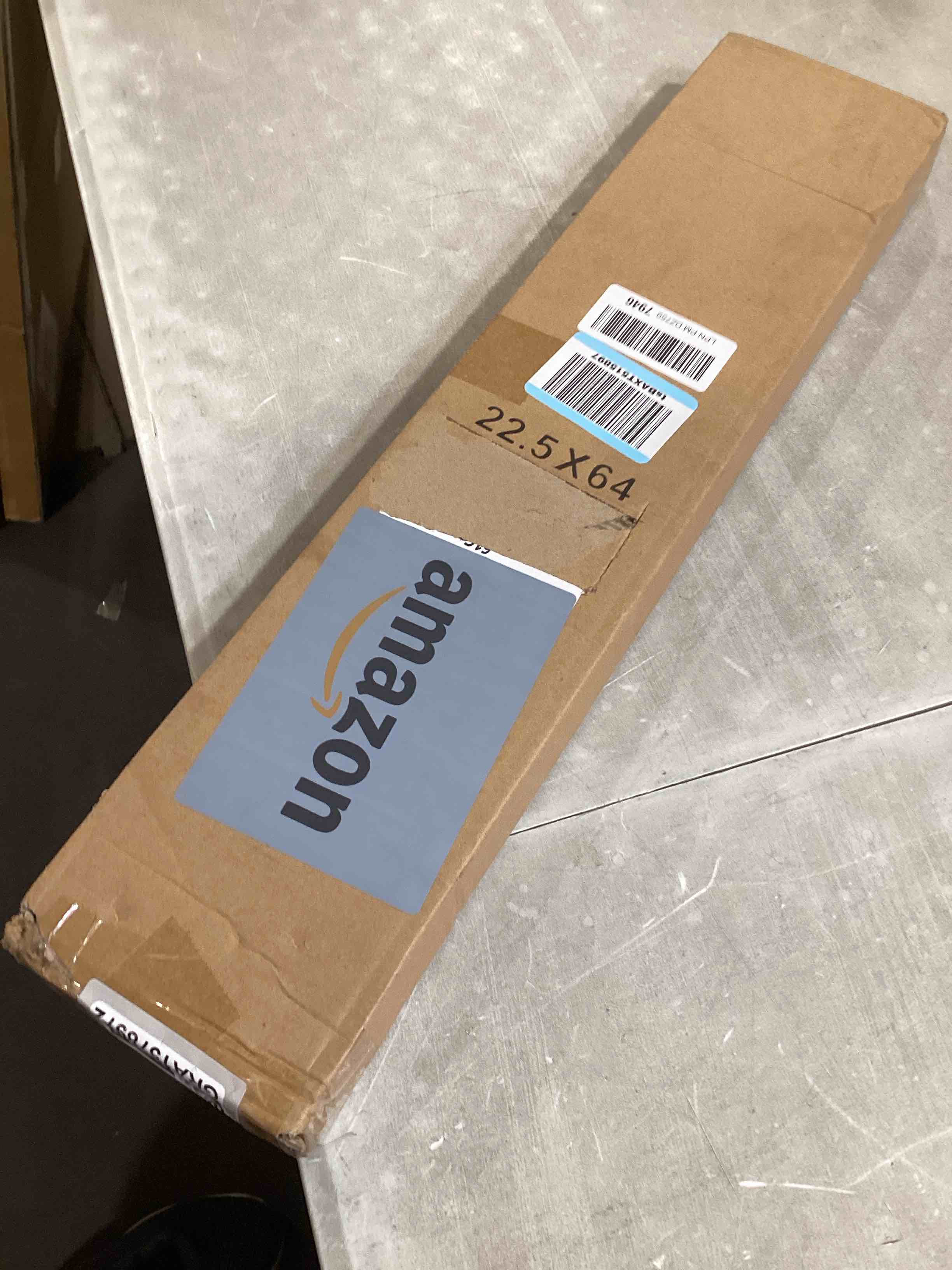https://s3.amazonaws.com/lotting-images-prod/bidfta/GRA1578972_1750444499417.jpeg