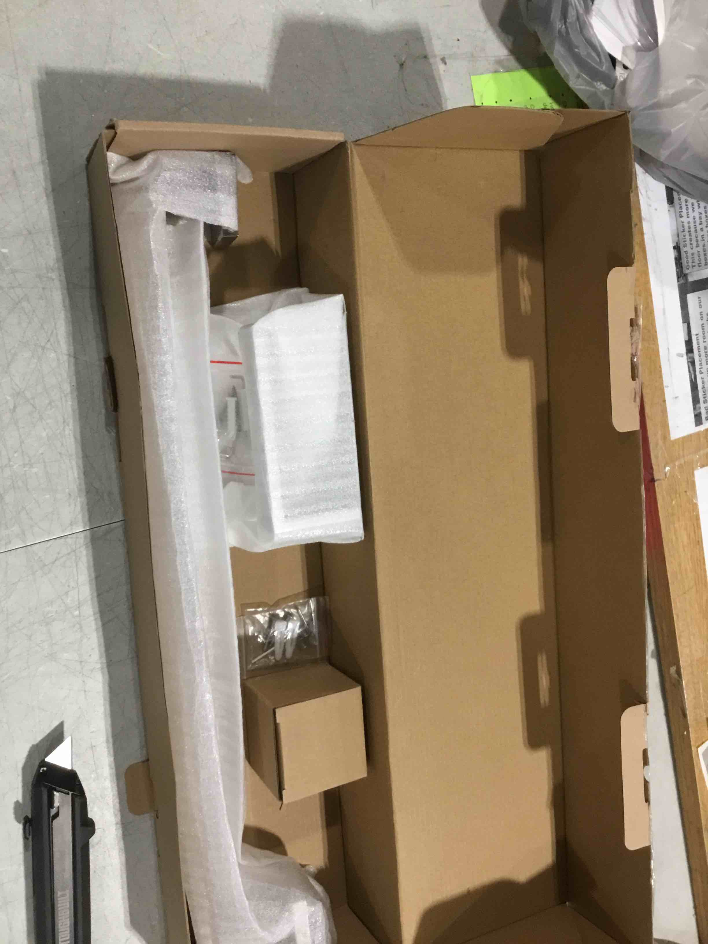 https://s3.amazonaws.com/lotting-images-prod/bidfta/GRA1579293_1736181006822.jpeg