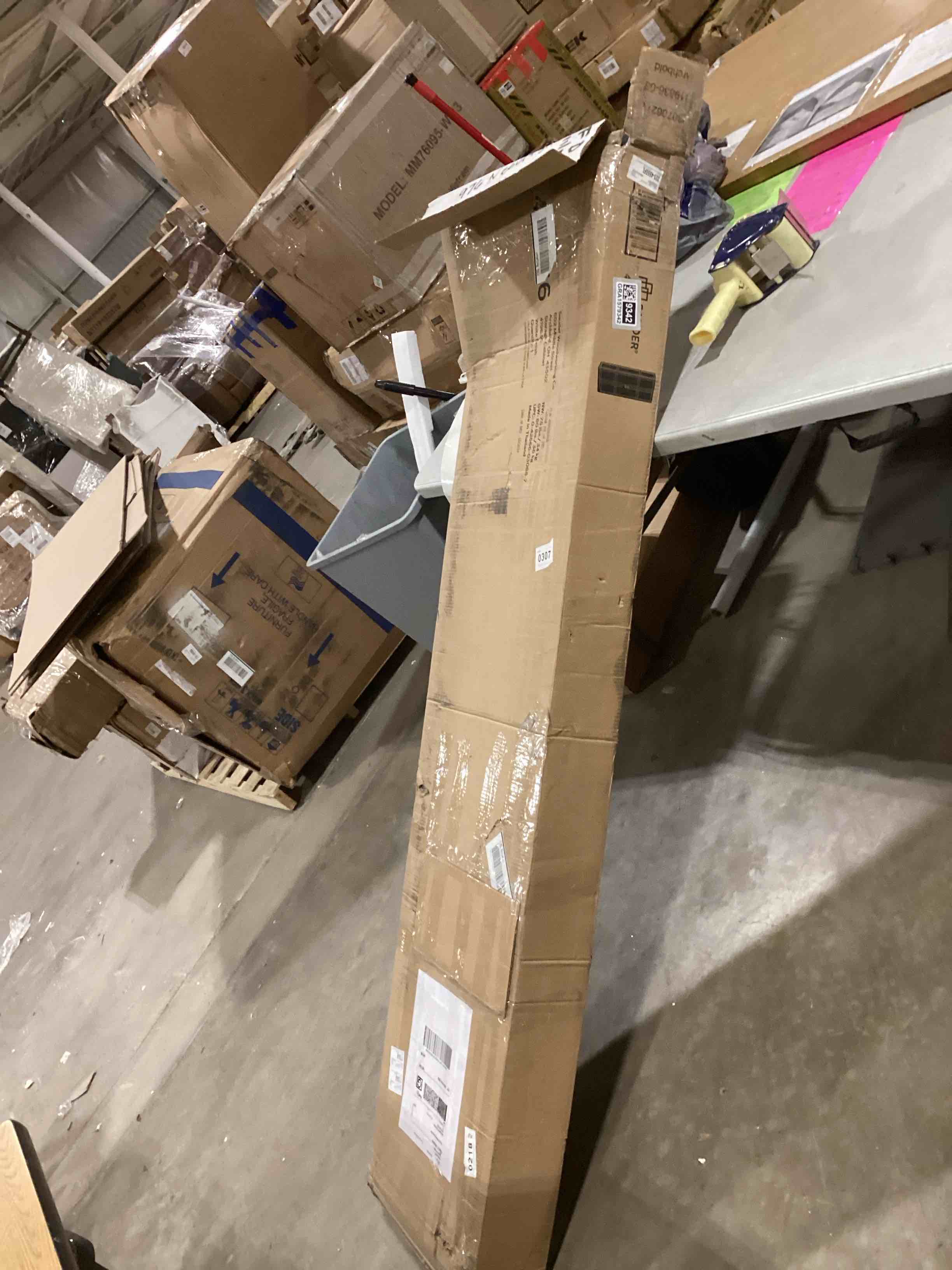 https://s3.amazonaws.com/lotting-images-prod/bidfta/GRA1579342_1736256752948.jpeg