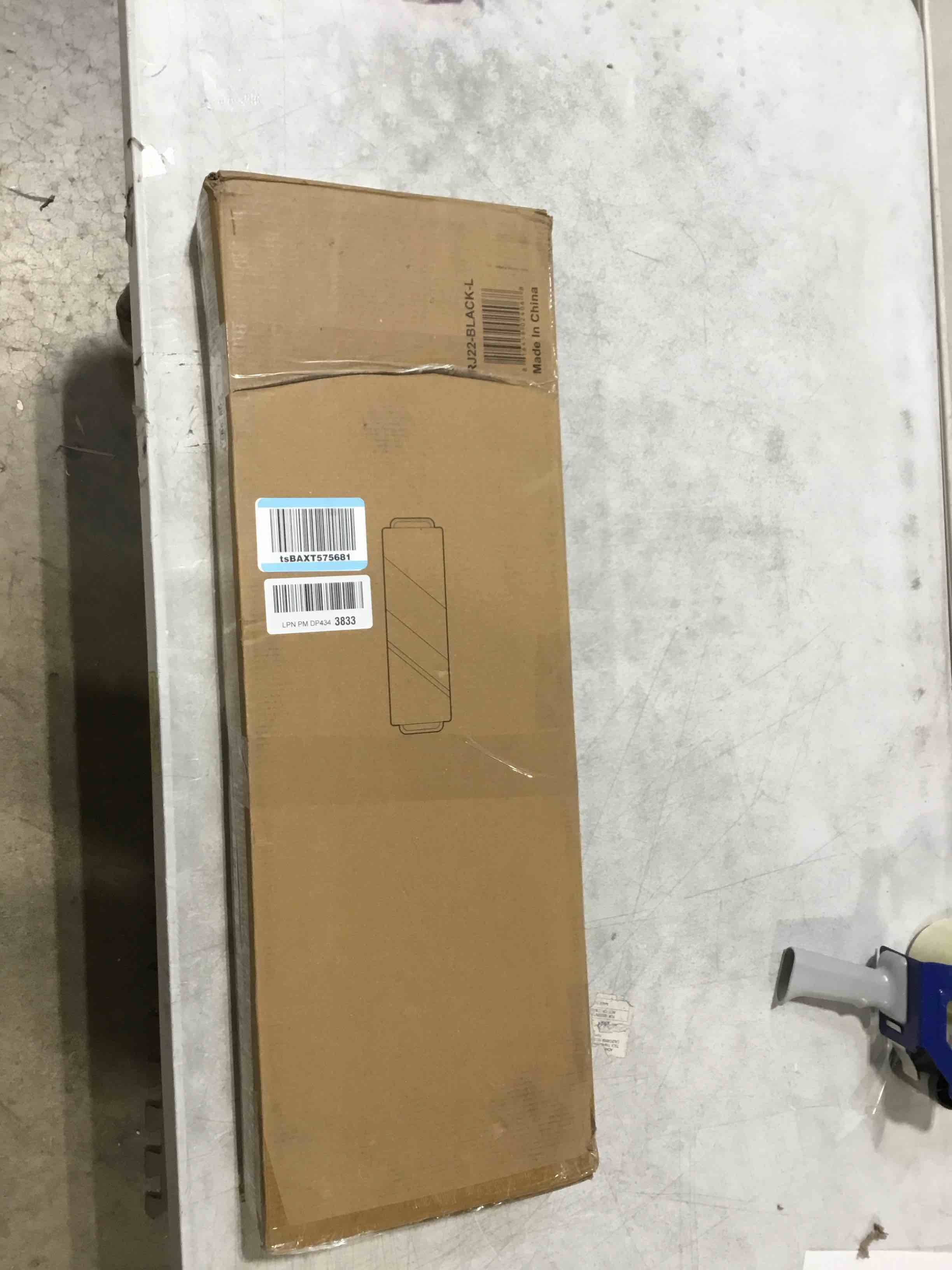 https://s3.amazonaws.com/lotting-images-prod/bidfta/GRA1580729_1739804549863.jpeg