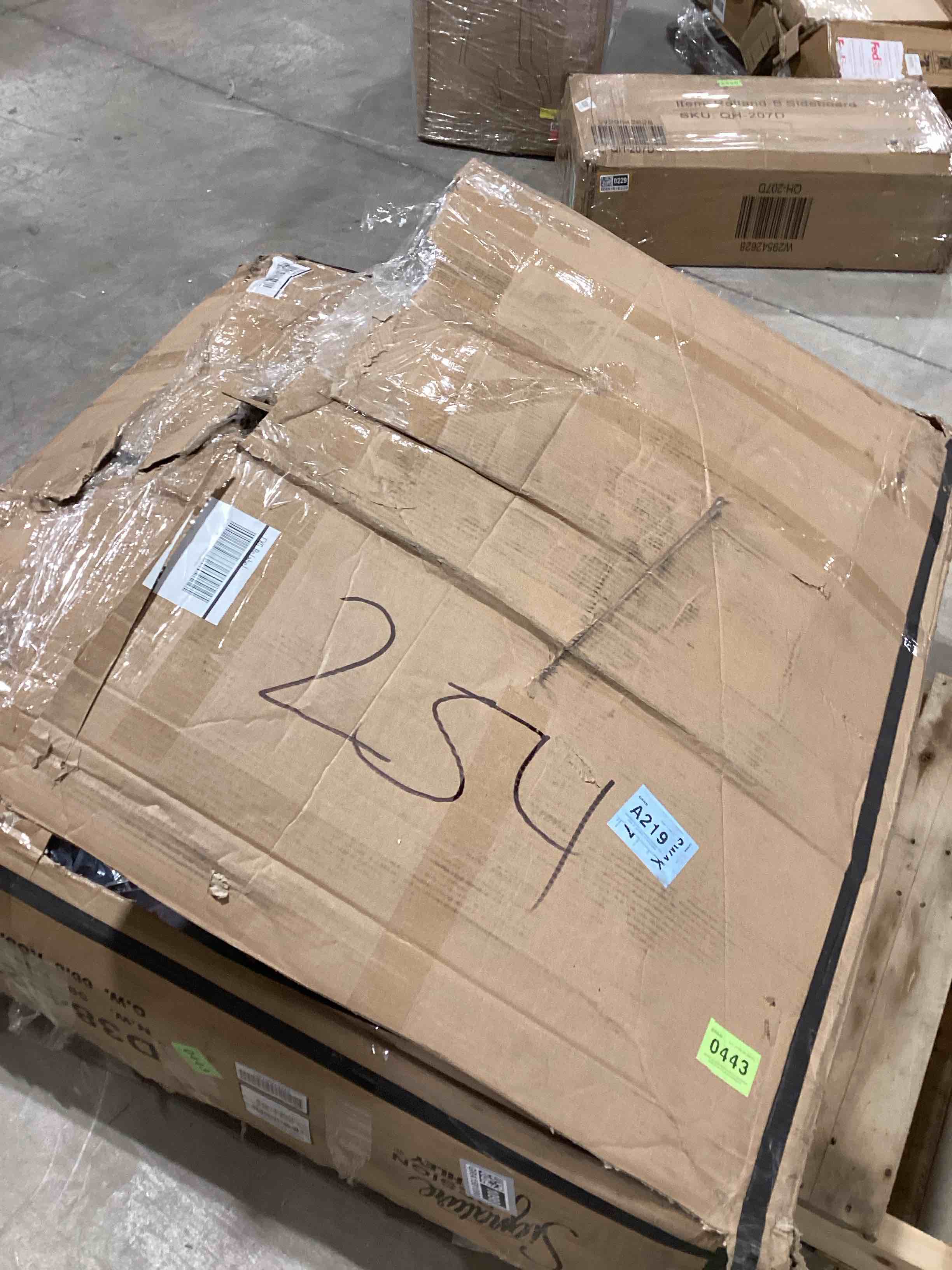 https://s3.amazonaws.com/lotting-images-prod/bidfta/GRA1581098_1741099212033.jpeg