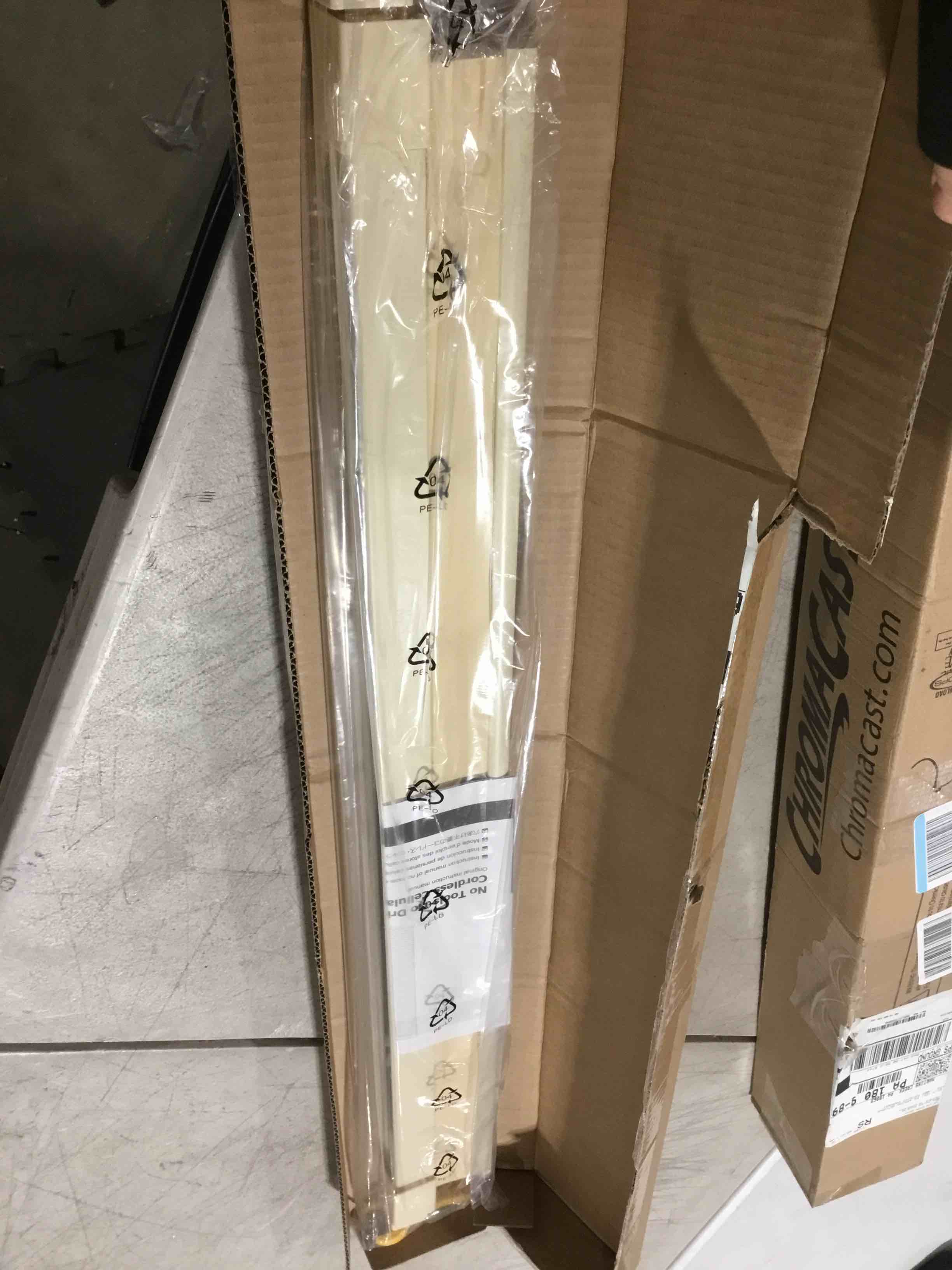 https://s3.amazonaws.com/lotting-images-prod/bidfta/GRA1581908_1741864921980.jpeg