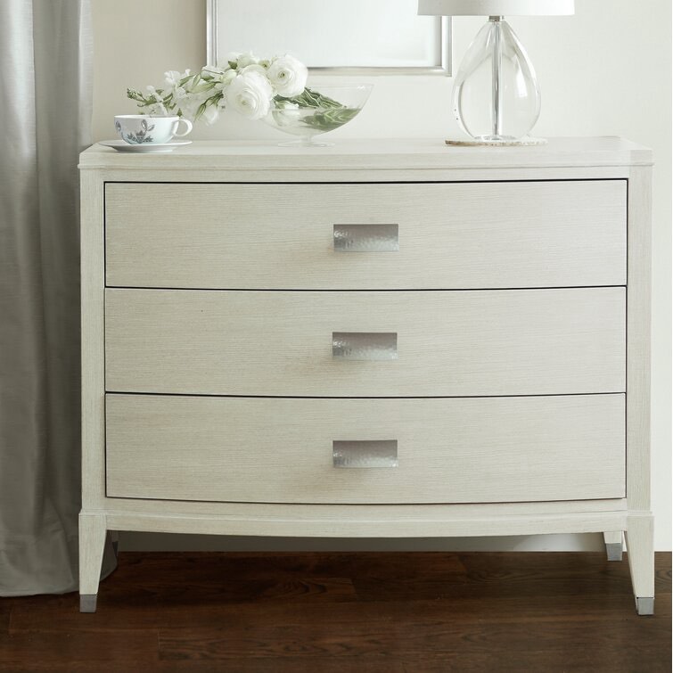 East Hampton 3 - Drawer Bachelor's Chest in Beige