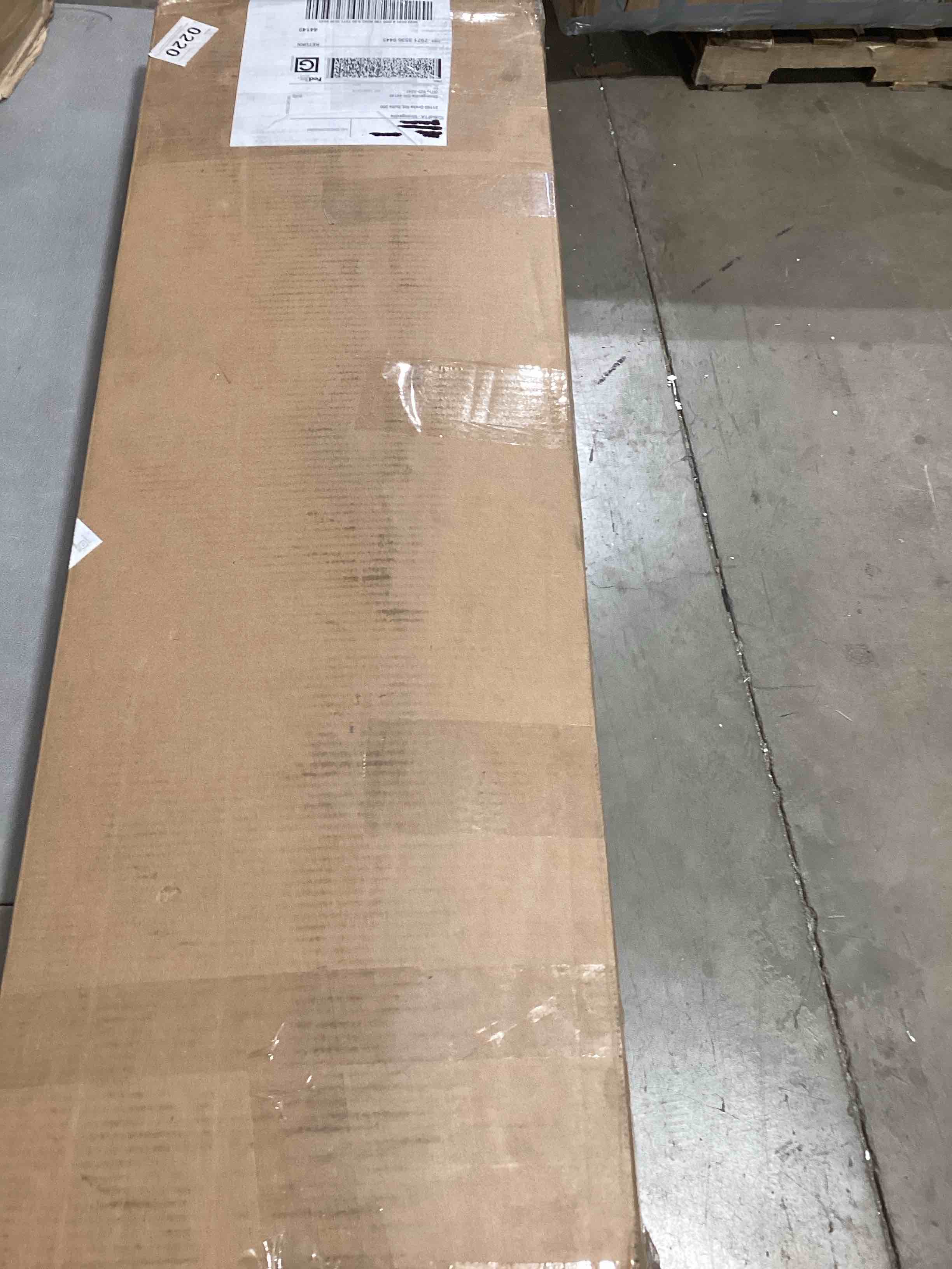 https://s3.amazonaws.com/lotting-images-prod/bidfta/GRA1583220_1739563674301.jpeg