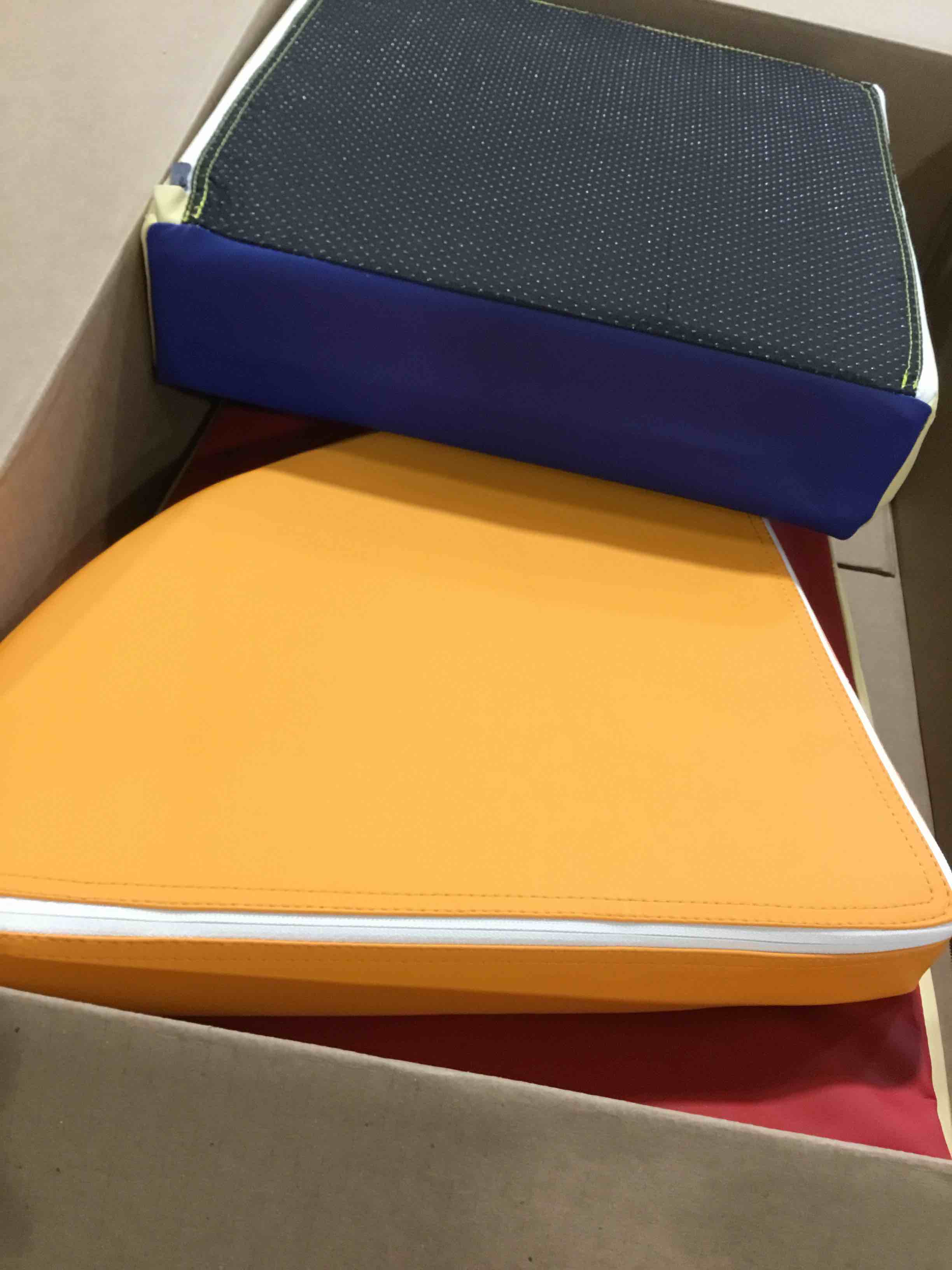 https://s3.amazonaws.com/lotting-images-prod/bidfta/GRA1583492_1739814237993.jpeg
