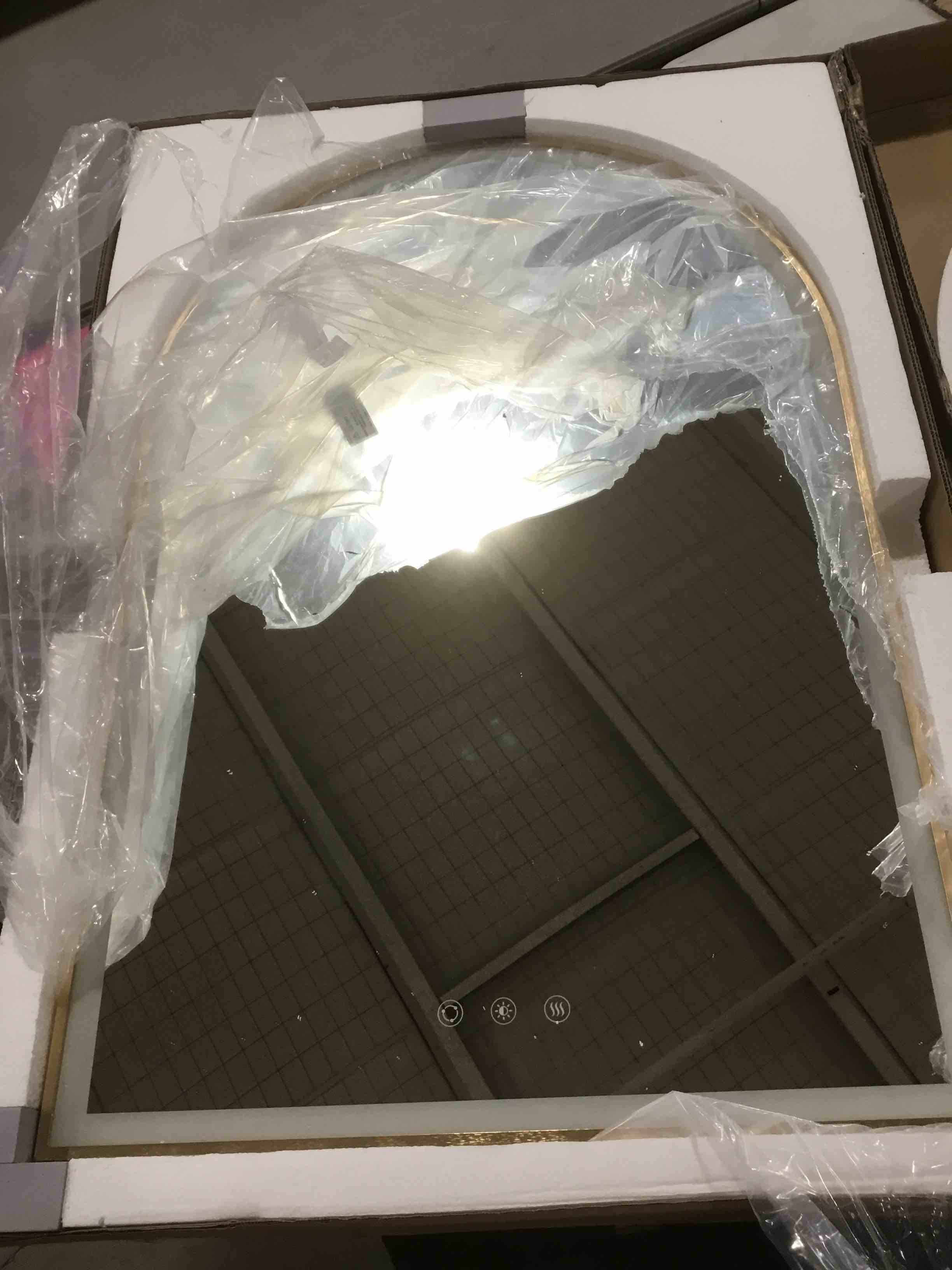 https://s3.amazonaws.com/lotting-images-prod/bidfta/GRA1583527_1739817105641.jpeg