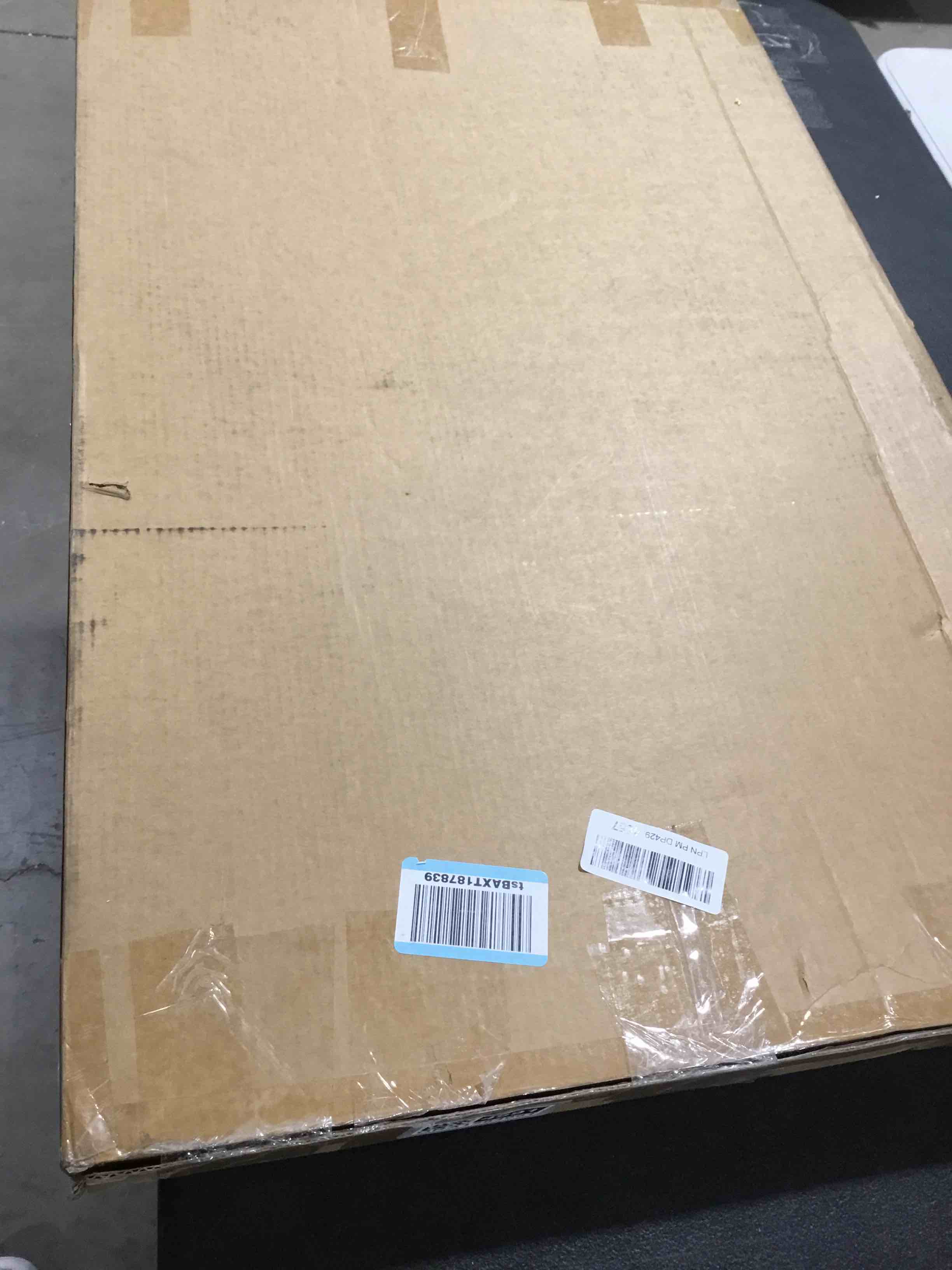 https://s3.amazonaws.com/lotting-images-prod/bidfta/GRA1584991_1740571727792.jpeg