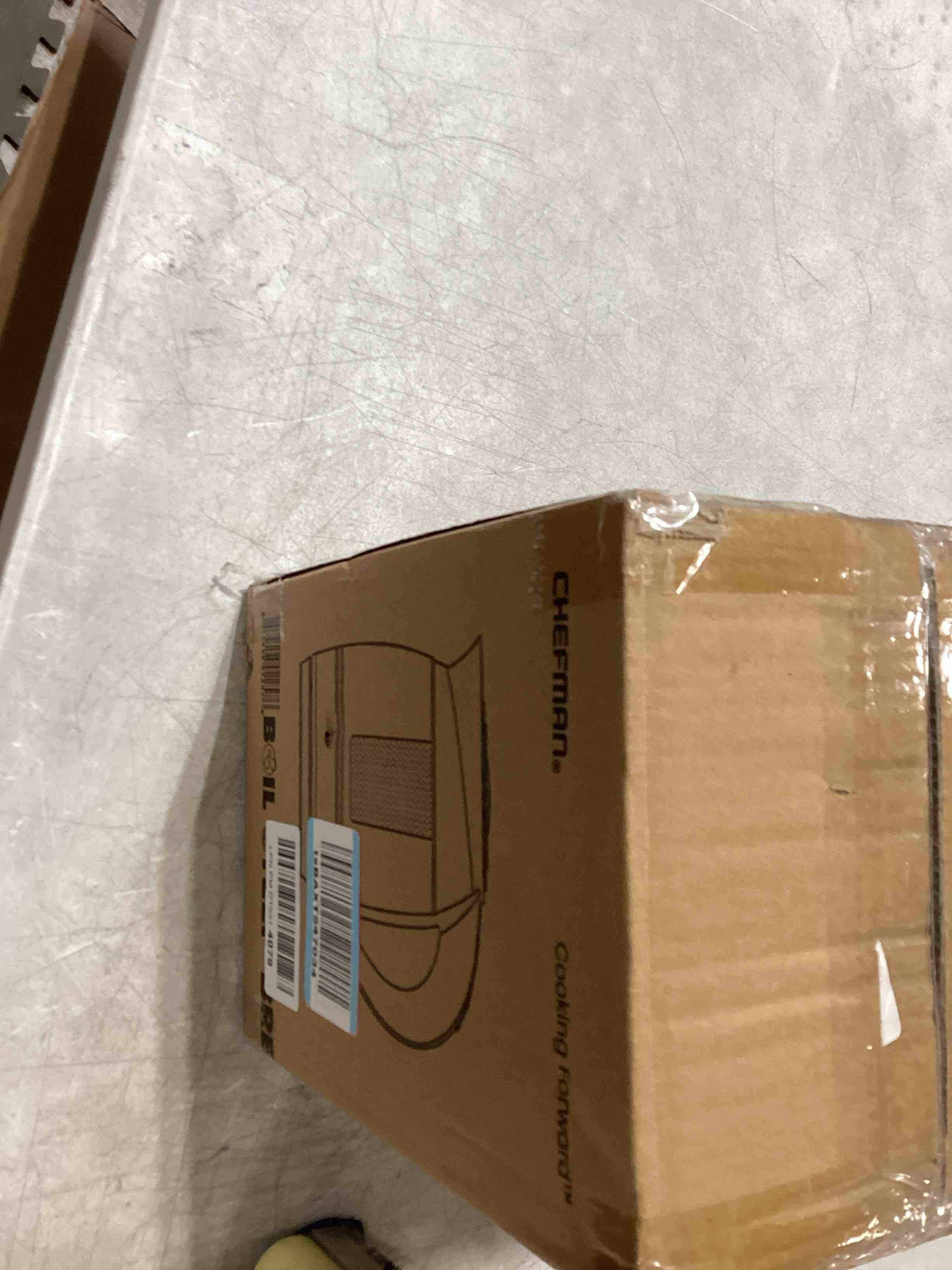 https://s3.amazonaws.com/lotting-images-prod/bidfta/GRA1586498_1743169232715.jpeg