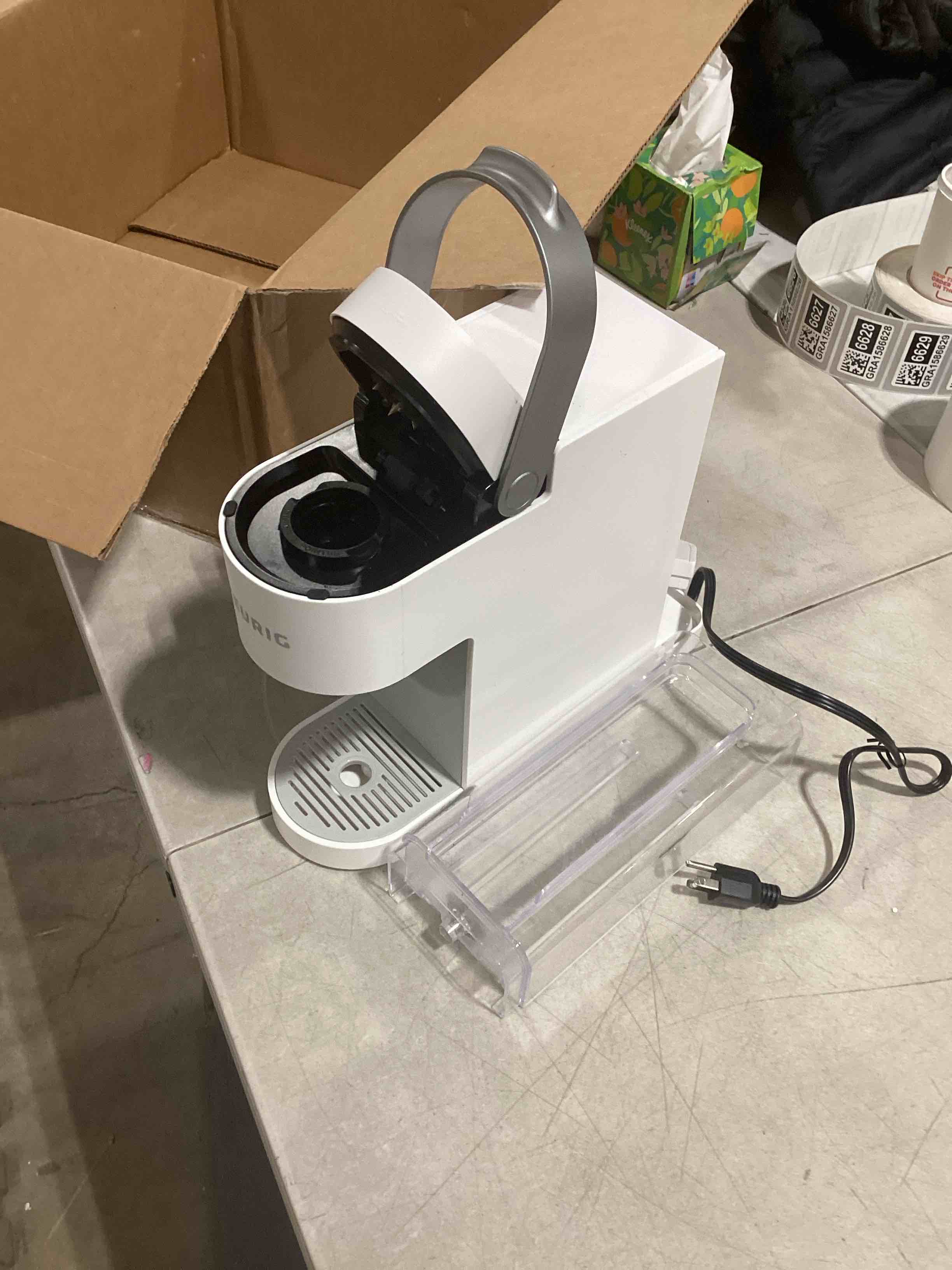 https://s3.amazonaws.com/lotting-images-prod/bidfta/GRA1586622_1743423471114.jpeg