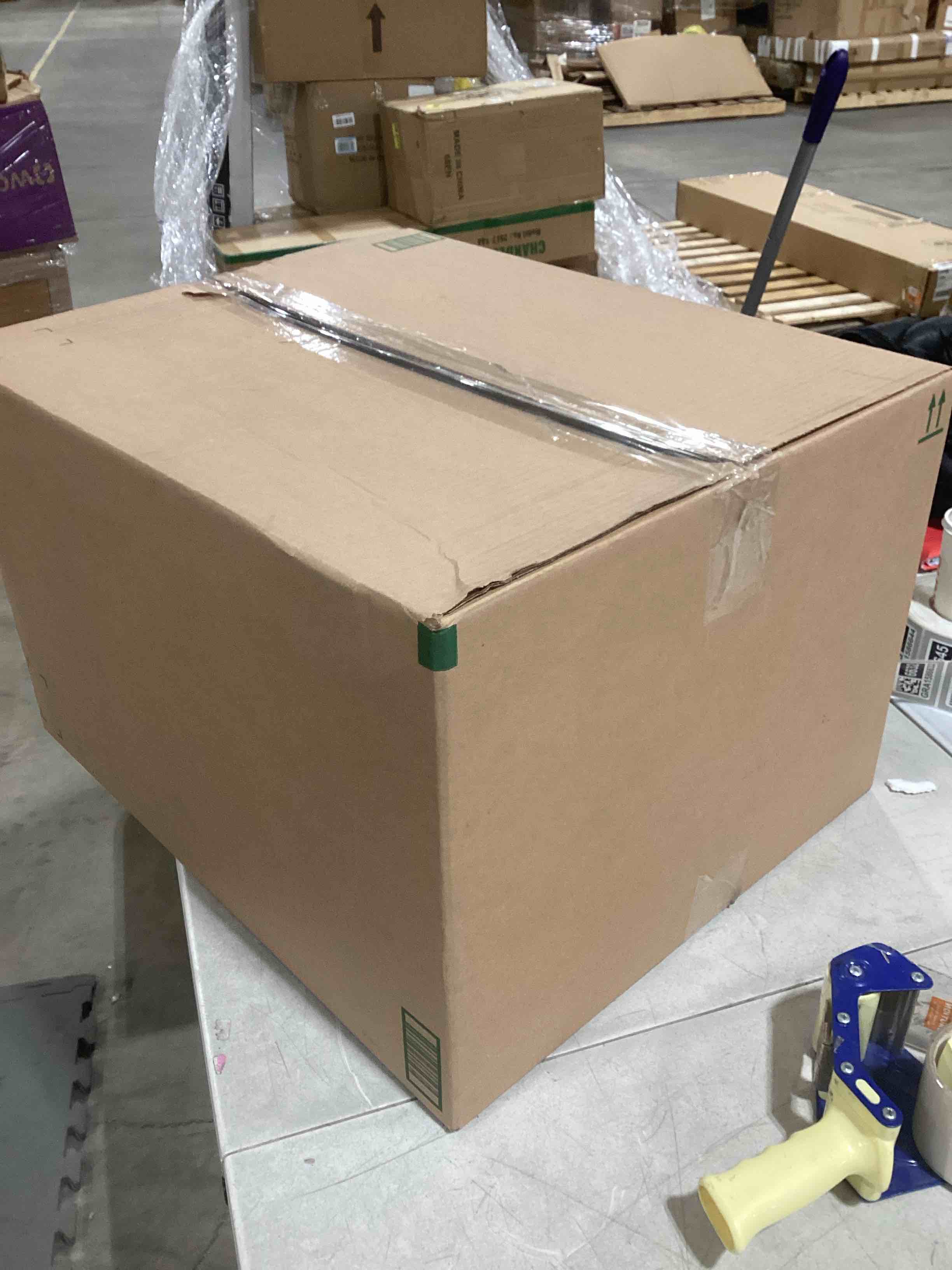 https://s3.amazonaws.com/lotting-images-prod/bidfta/GRA1586629_1743424682637.jpeg