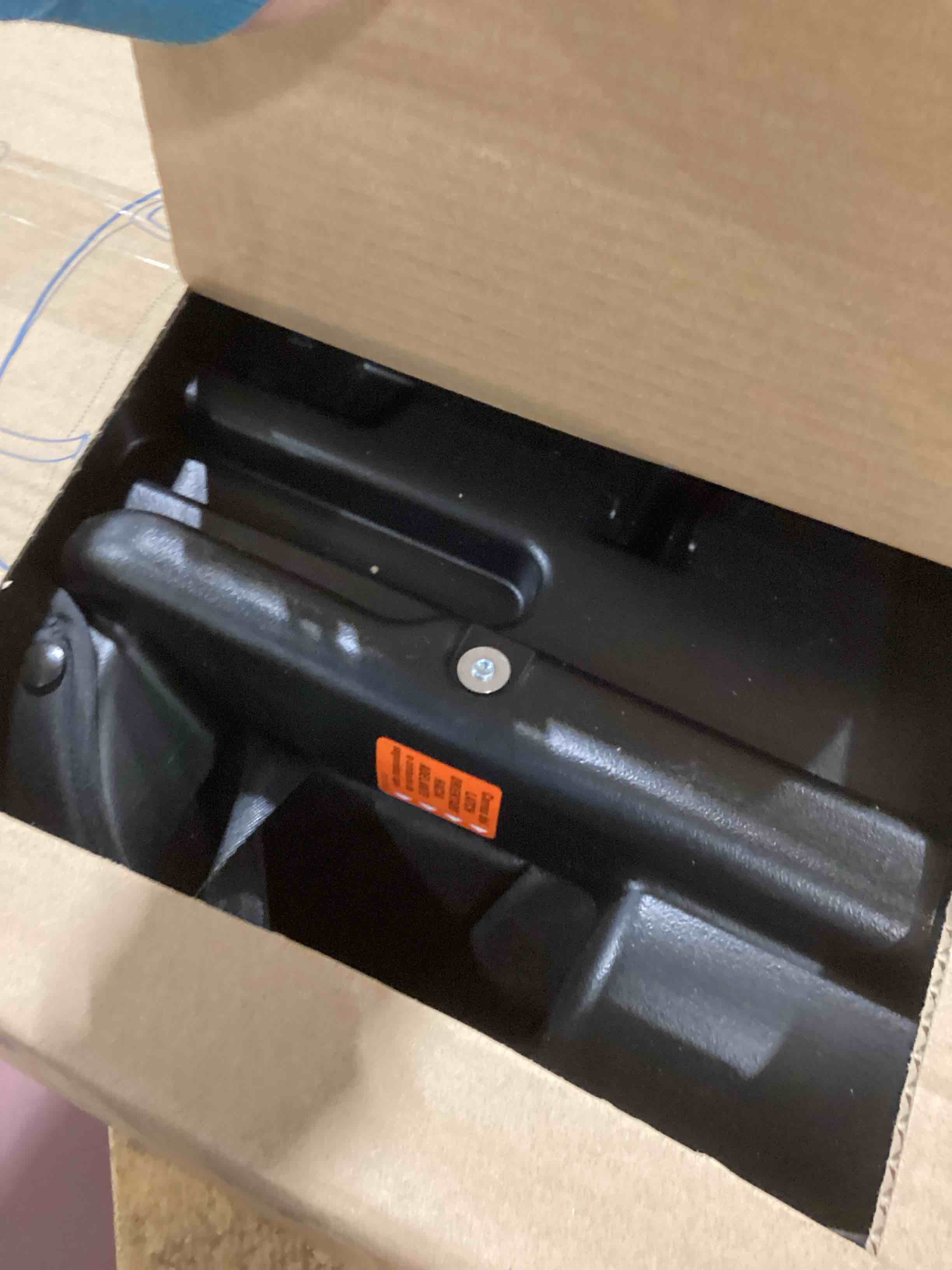 https://s3.amazonaws.com/lotting-images-prod/bidfta/GRA1587720_1744371198037.jpeg