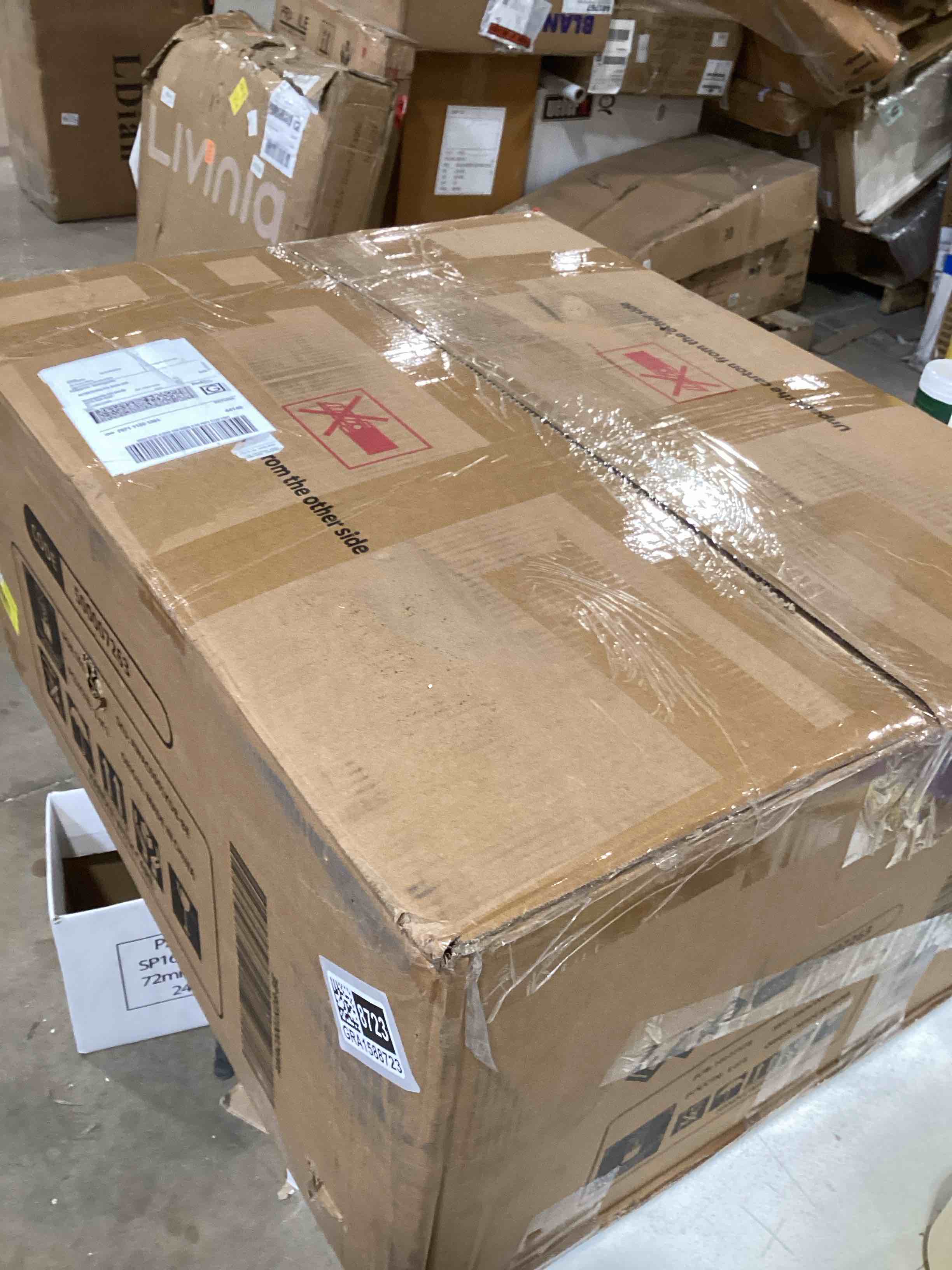 https://s3.amazonaws.com/lotting-images-prod/bidfta/GRA1588723_1738951171503.jpeg