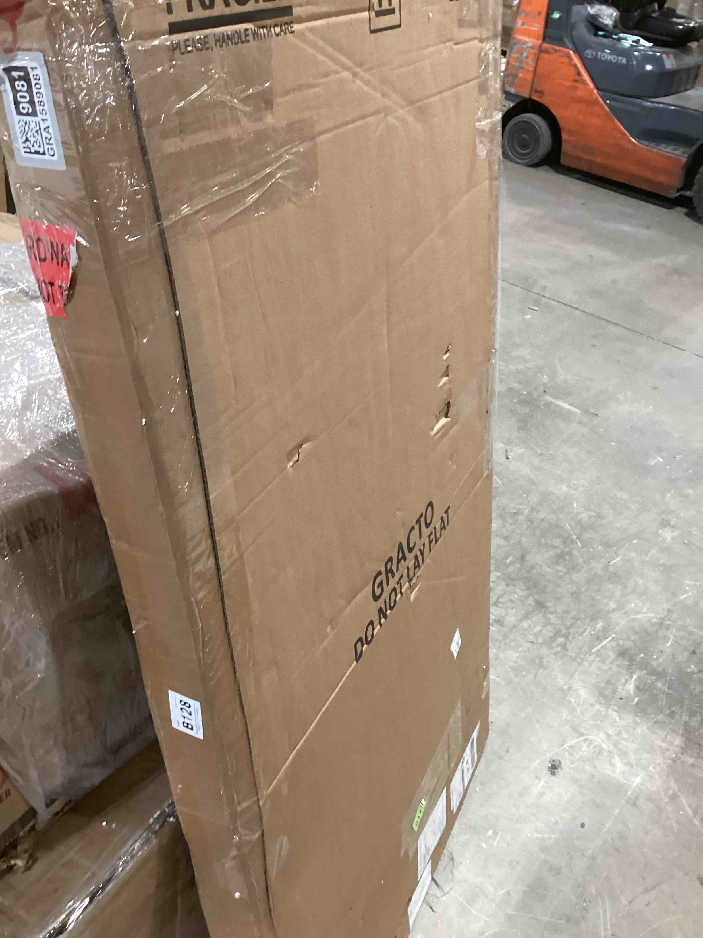 https://s3.amazonaws.com/lotting-images-prod/bidfta/GRA1589081_1739554873707.jpeg