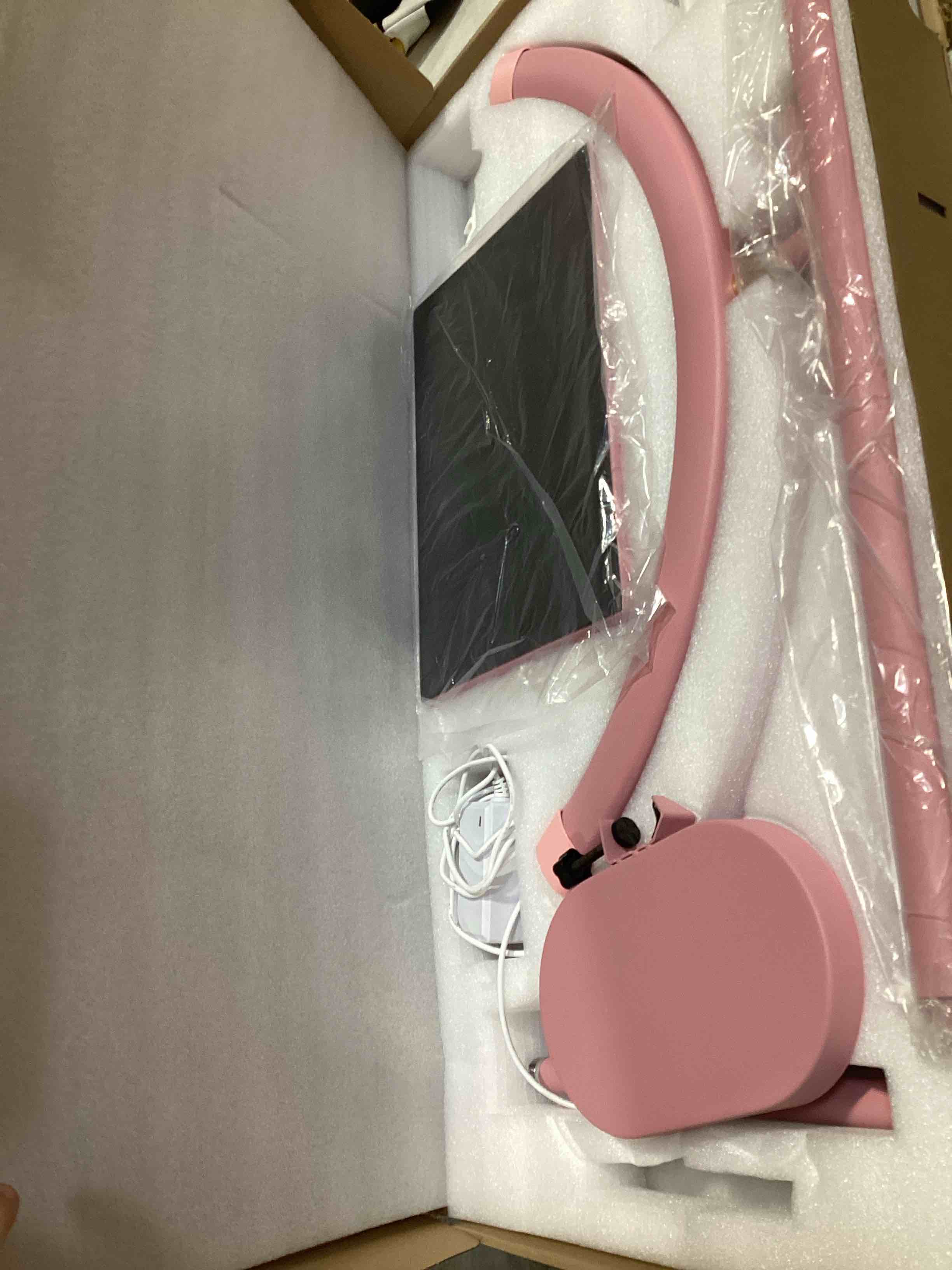 https://s3.amazonaws.com/lotting-images-prod/bidfta/GRA1589187_1739888842800.jpeg