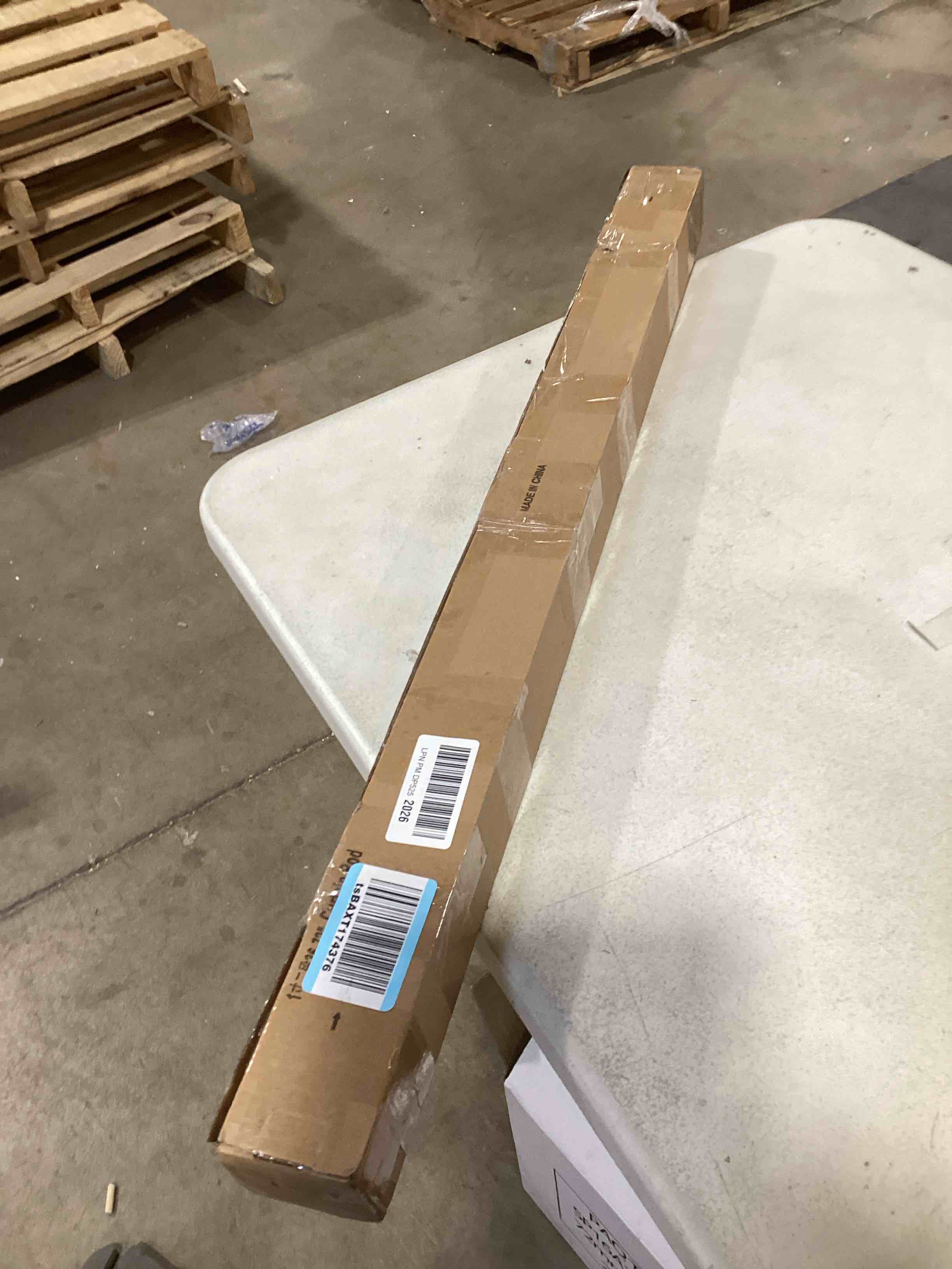 https://s3.amazonaws.com/lotting-images-prod/bidfta/GRA1589524_1740076733626.jpeg