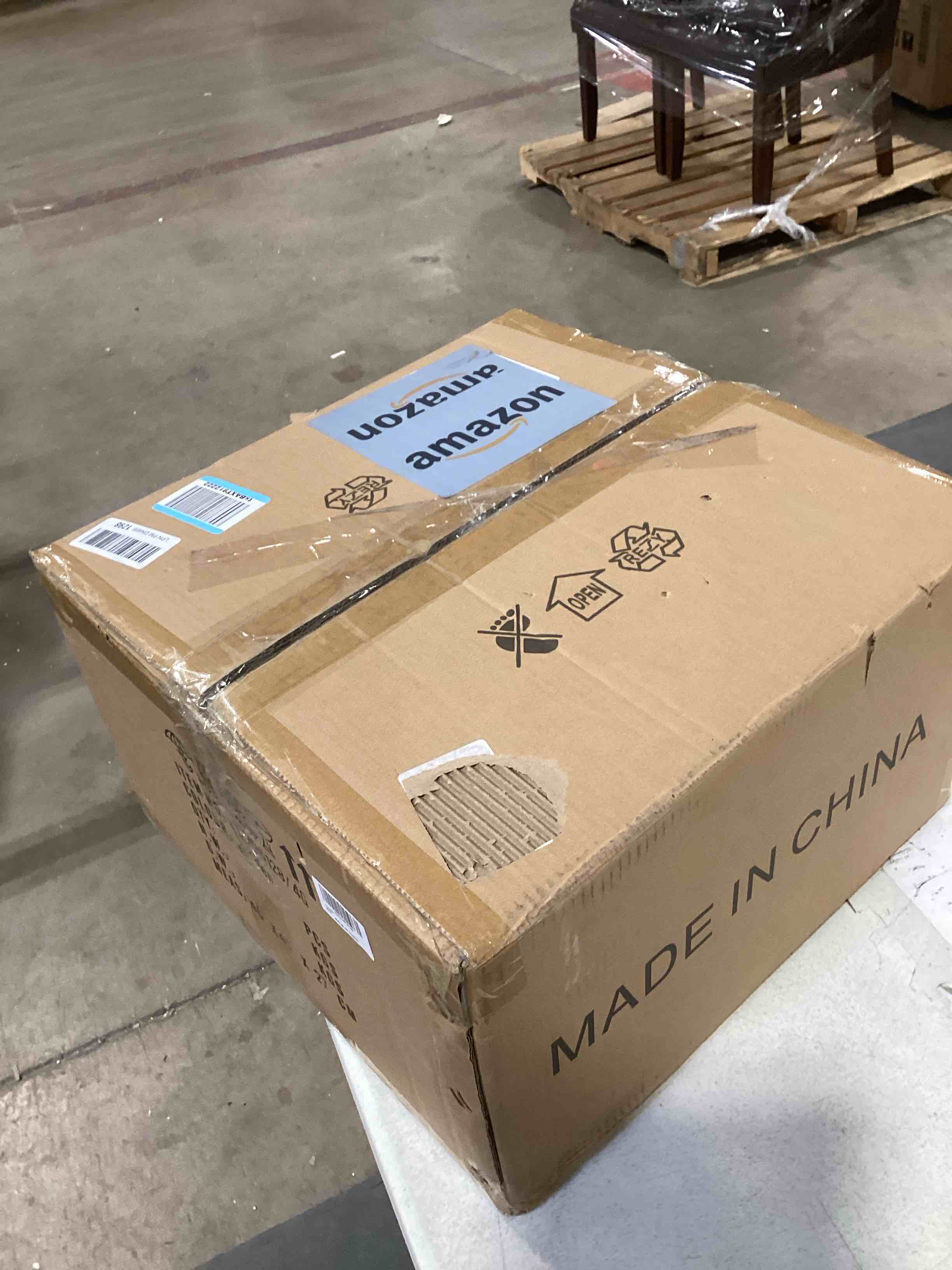 https://s3.amazonaws.com/lotting-images-prod/bidfta/GRA1589695_1740167238751.jpeg