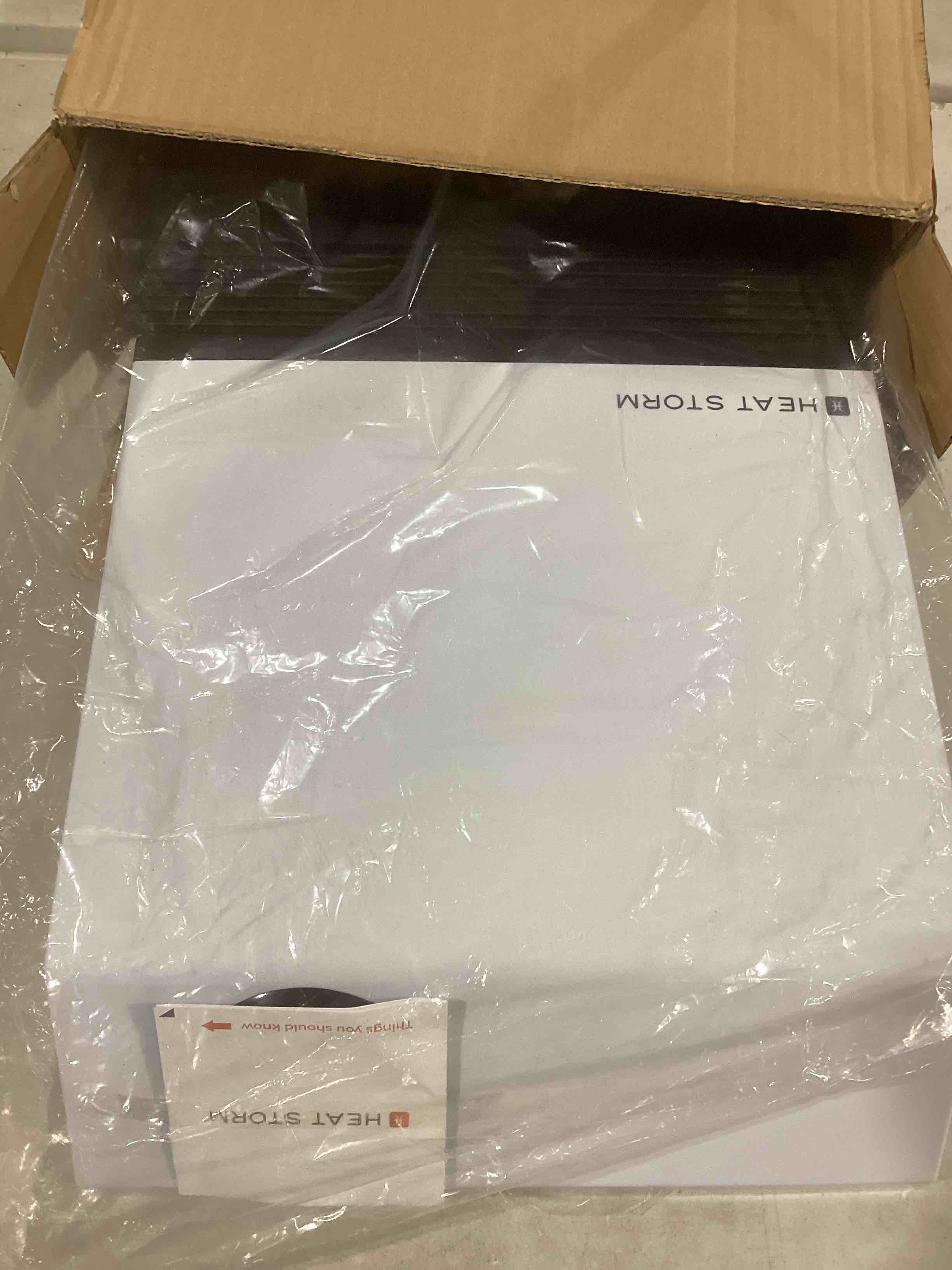 https://s3.amazonaws.com/lotting-images-prod/bidfta/GRA1589880_1740660393318.jpeg
