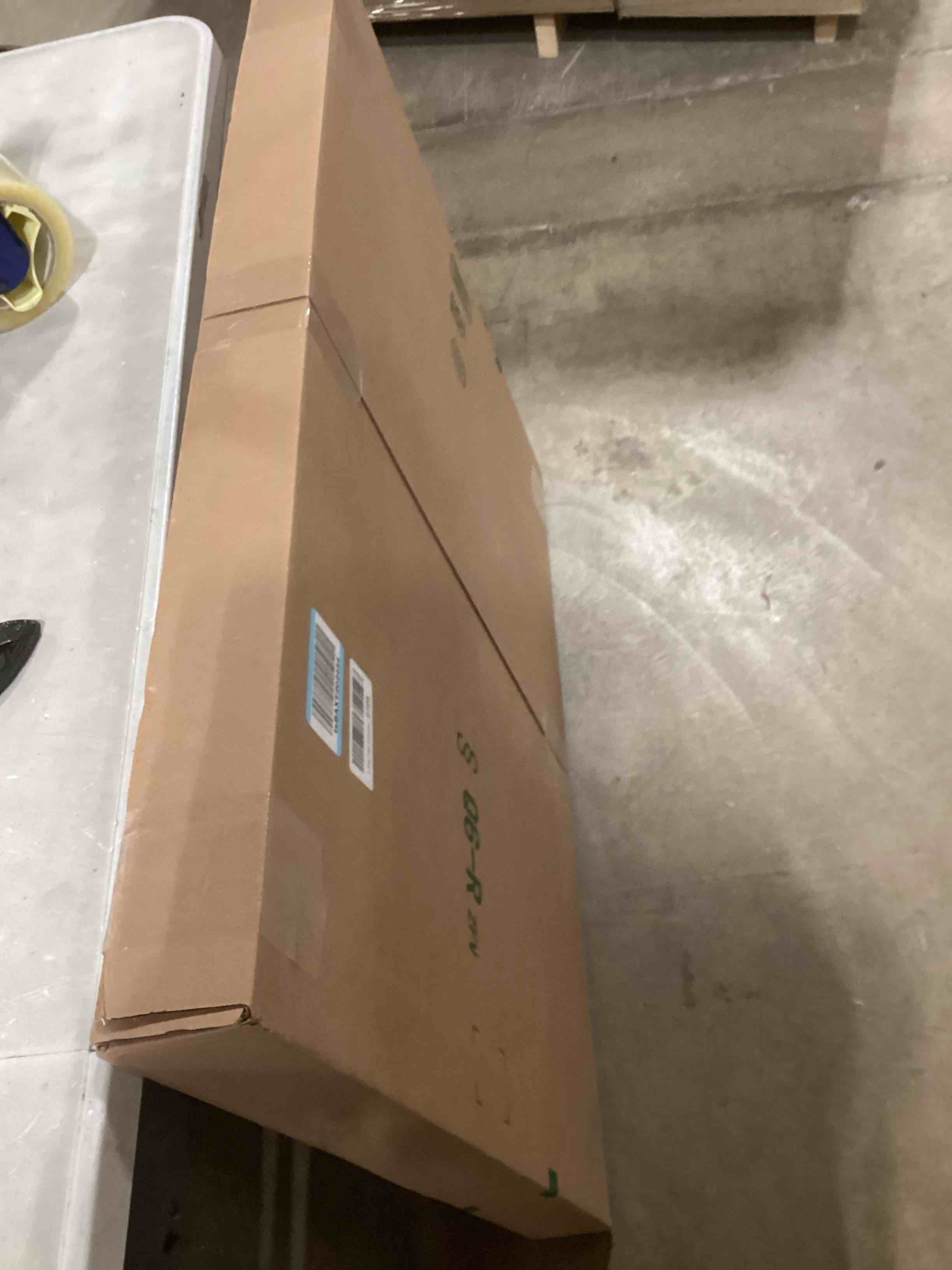 https://s3.amazonaws.com/lotting-images-prod/bidfta/GRA1590806_1741354637573.jpeg