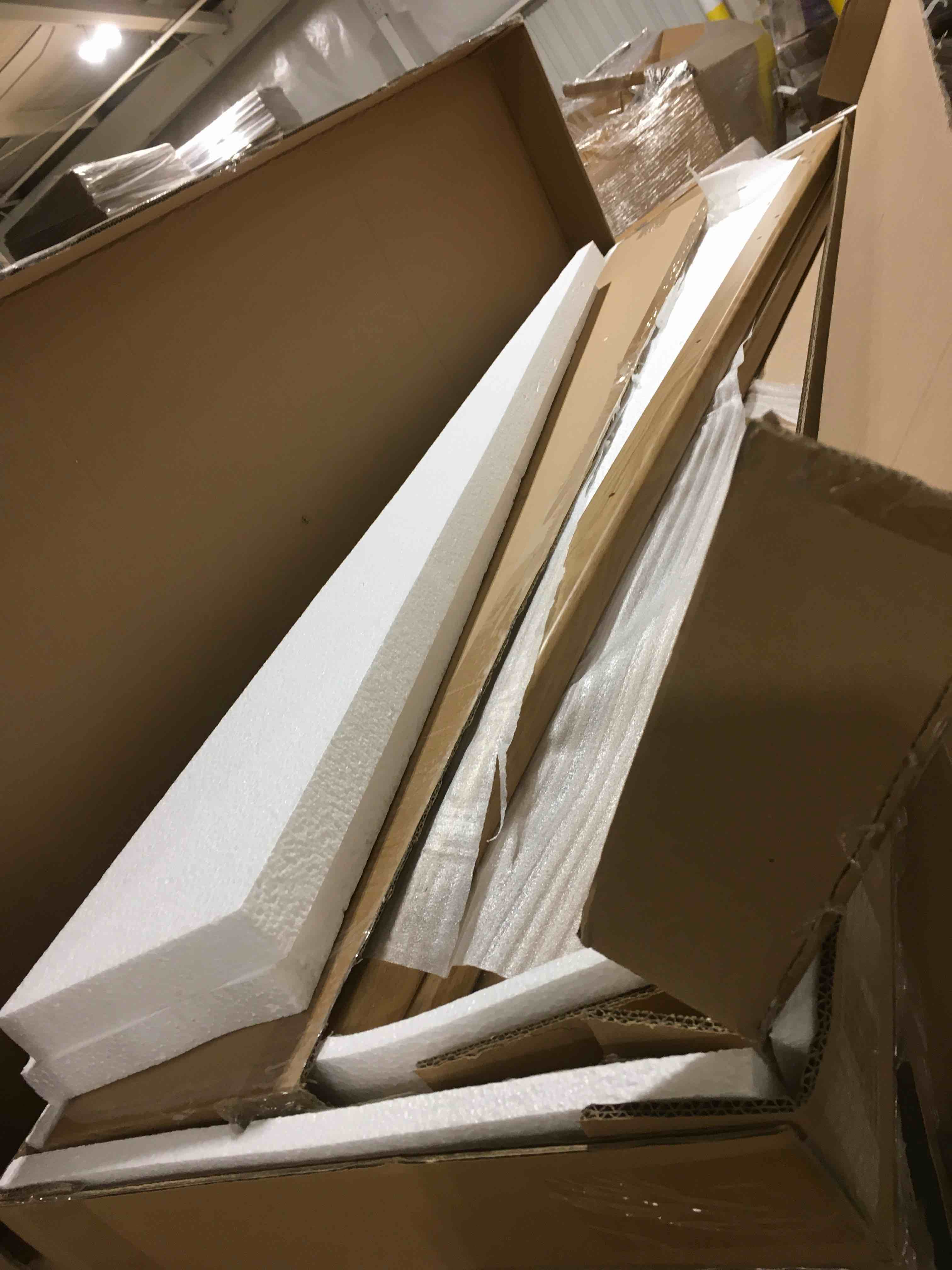 https://s3.amazonaws.com/lotting-images-prod/bidfta/GRA1592809_1744288805946.jpeg