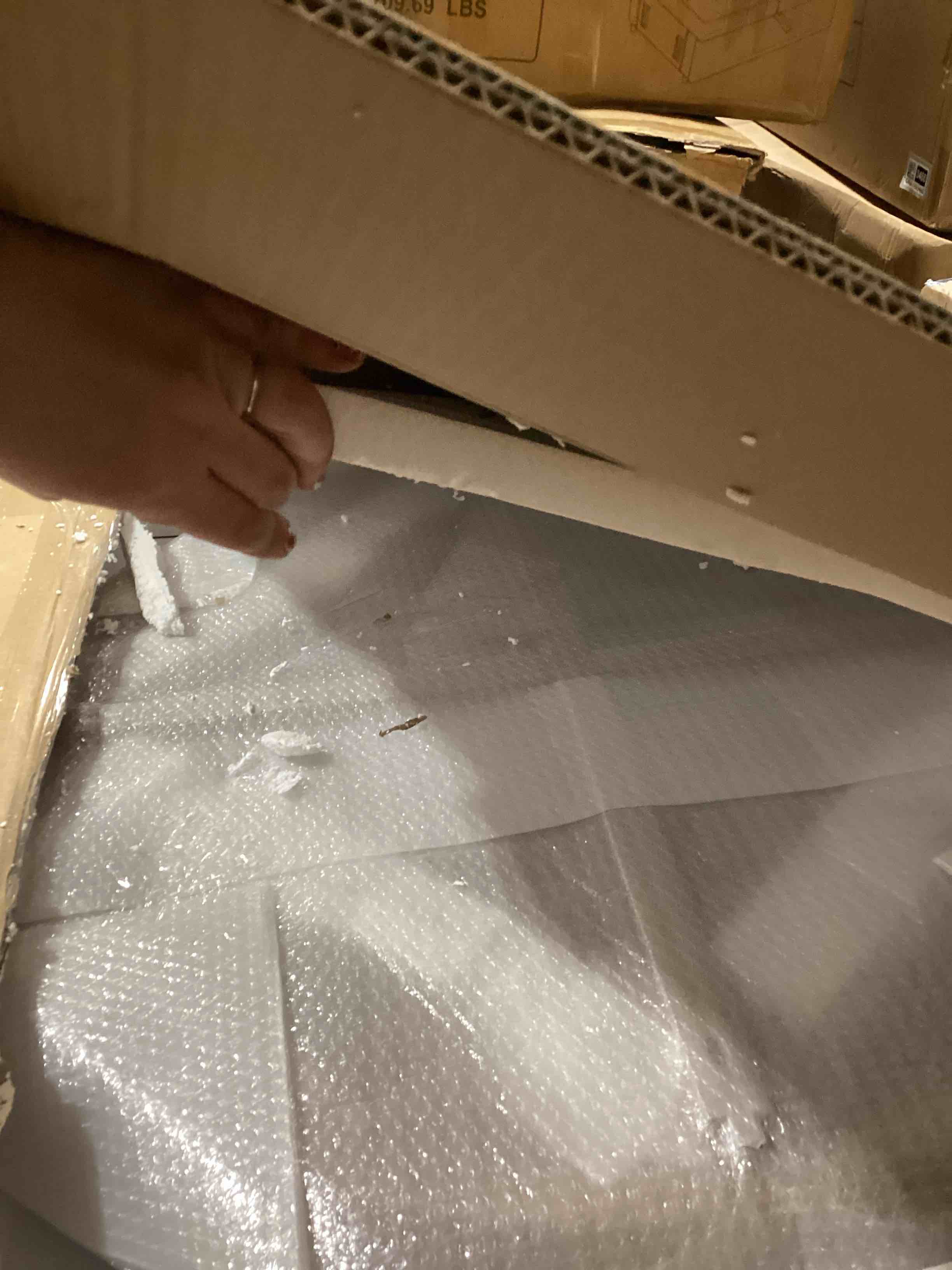 https://s3.amazonaws.com/lotting-images-prod/bidfta/GRA1593505_1745334051145.jpeg