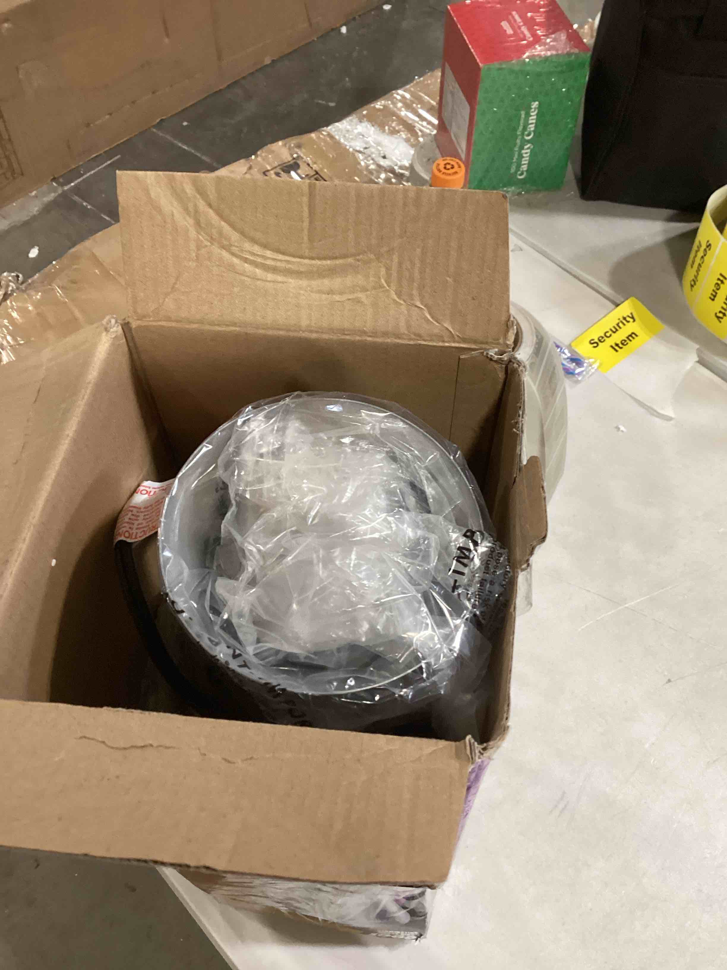 https://s3.amazonaws.com/lotting-images-prod/bidfta/GRA1593510_1745341700081.jpeg