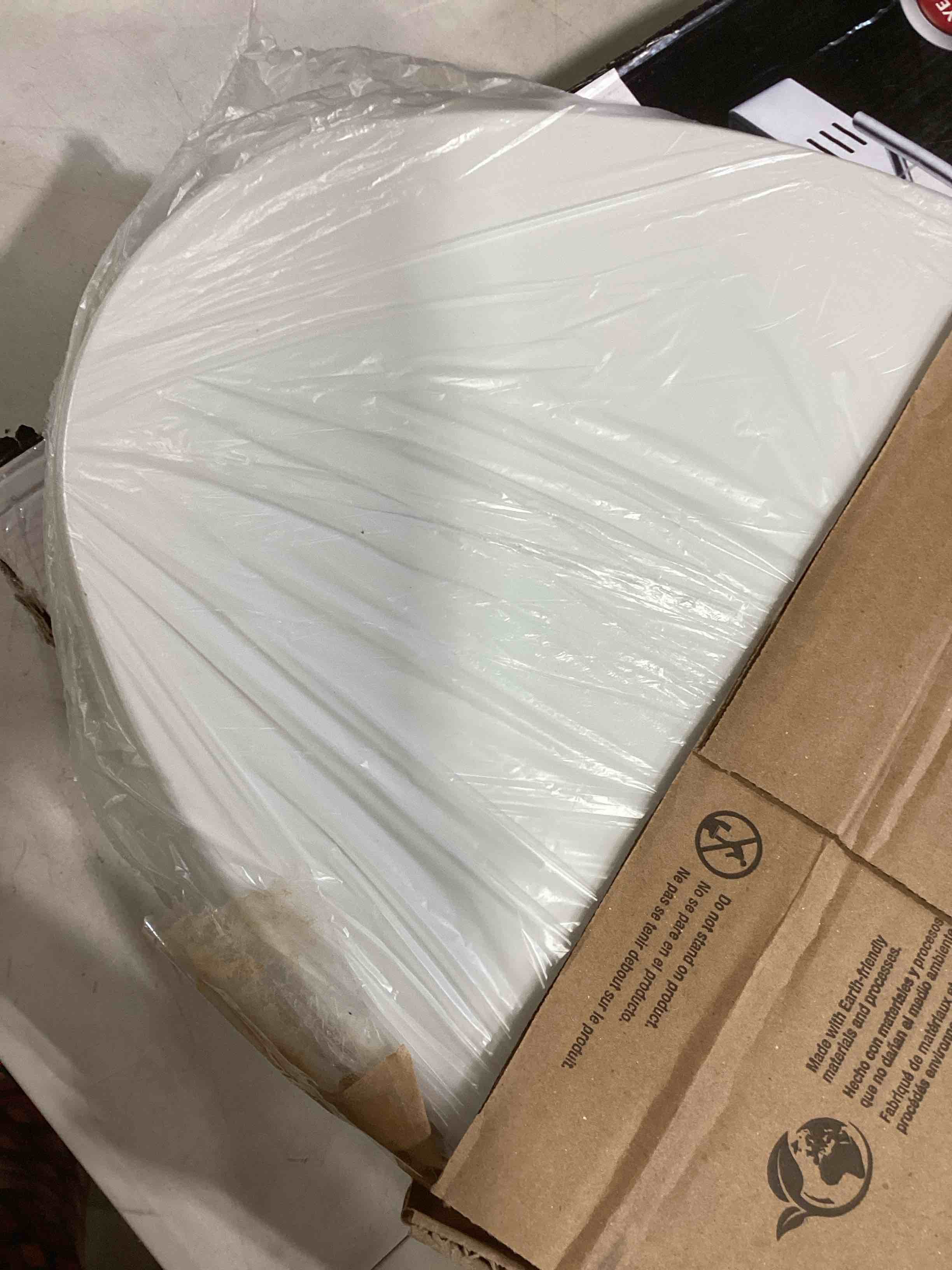 https://s3.amazonaws.com/lotting-images-prod/bidfta/GRA1593931_1746112290351.jpeg