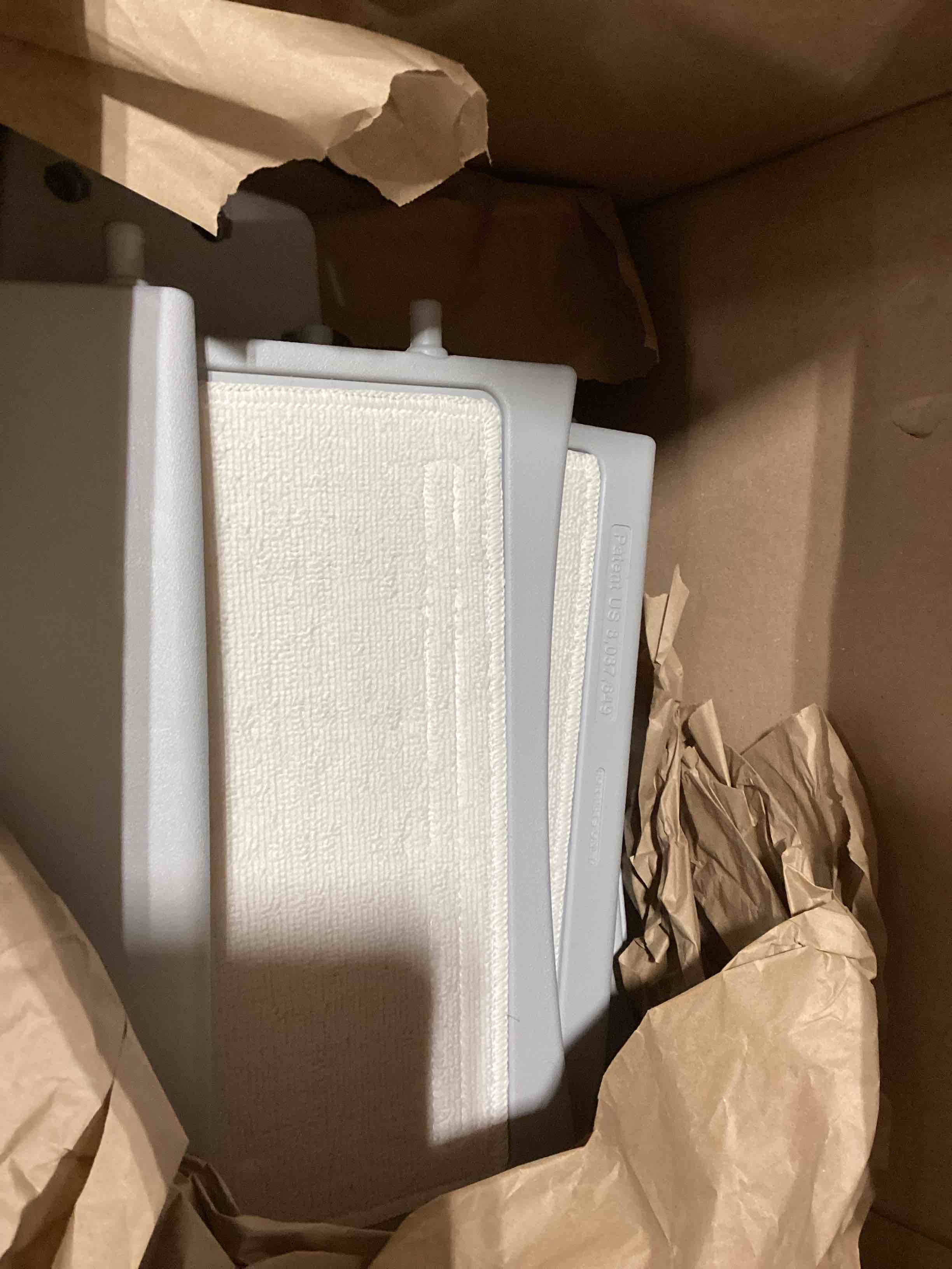 https://s3.amazonaws.com/lotting-images-prod/bidfta/GRA1594007_1742478312564.jpeg