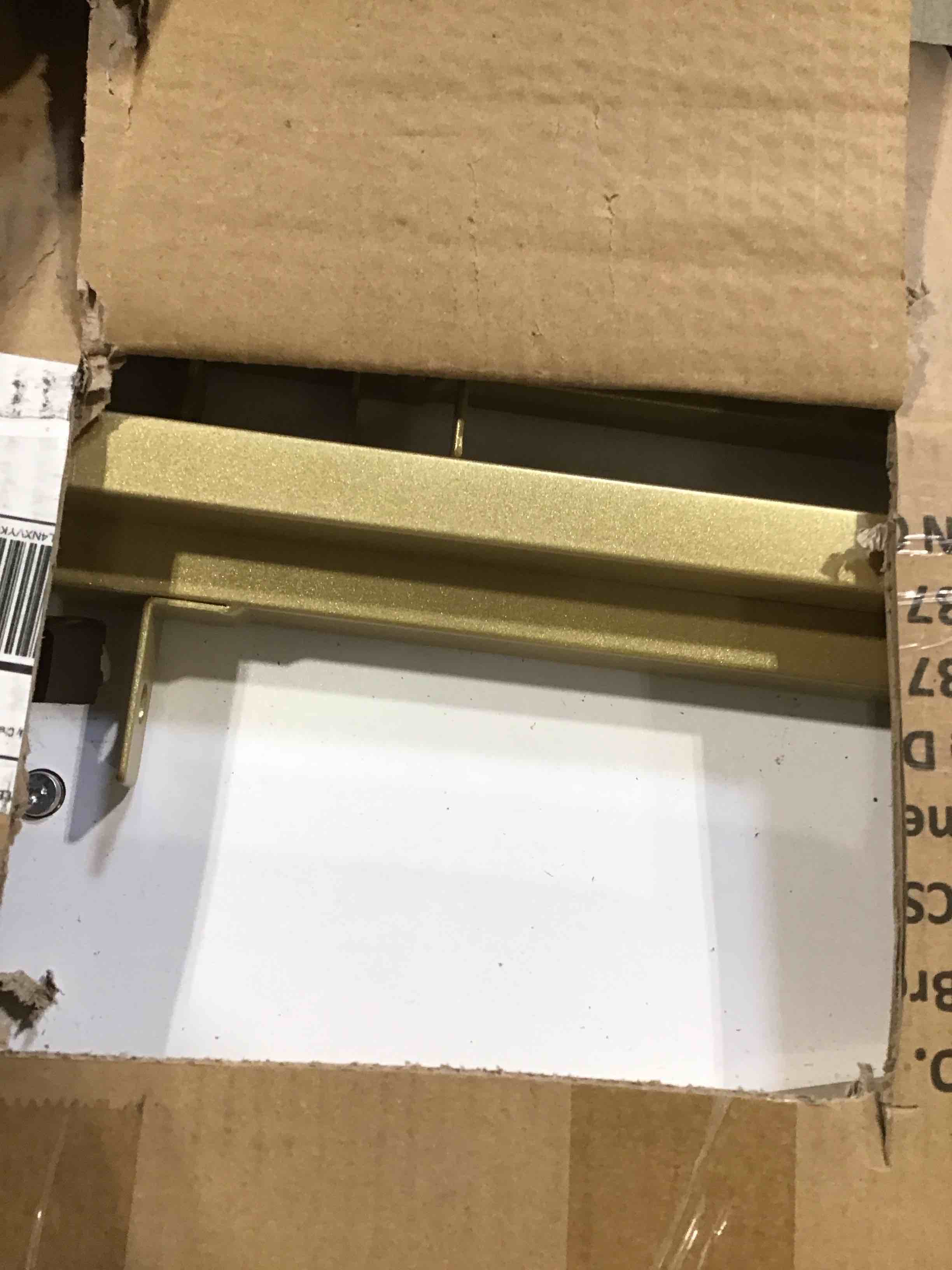 https://s3.amazonaws.com/lotting-images-prod/bidfta/GRA1595263_1743695156026.jpeg