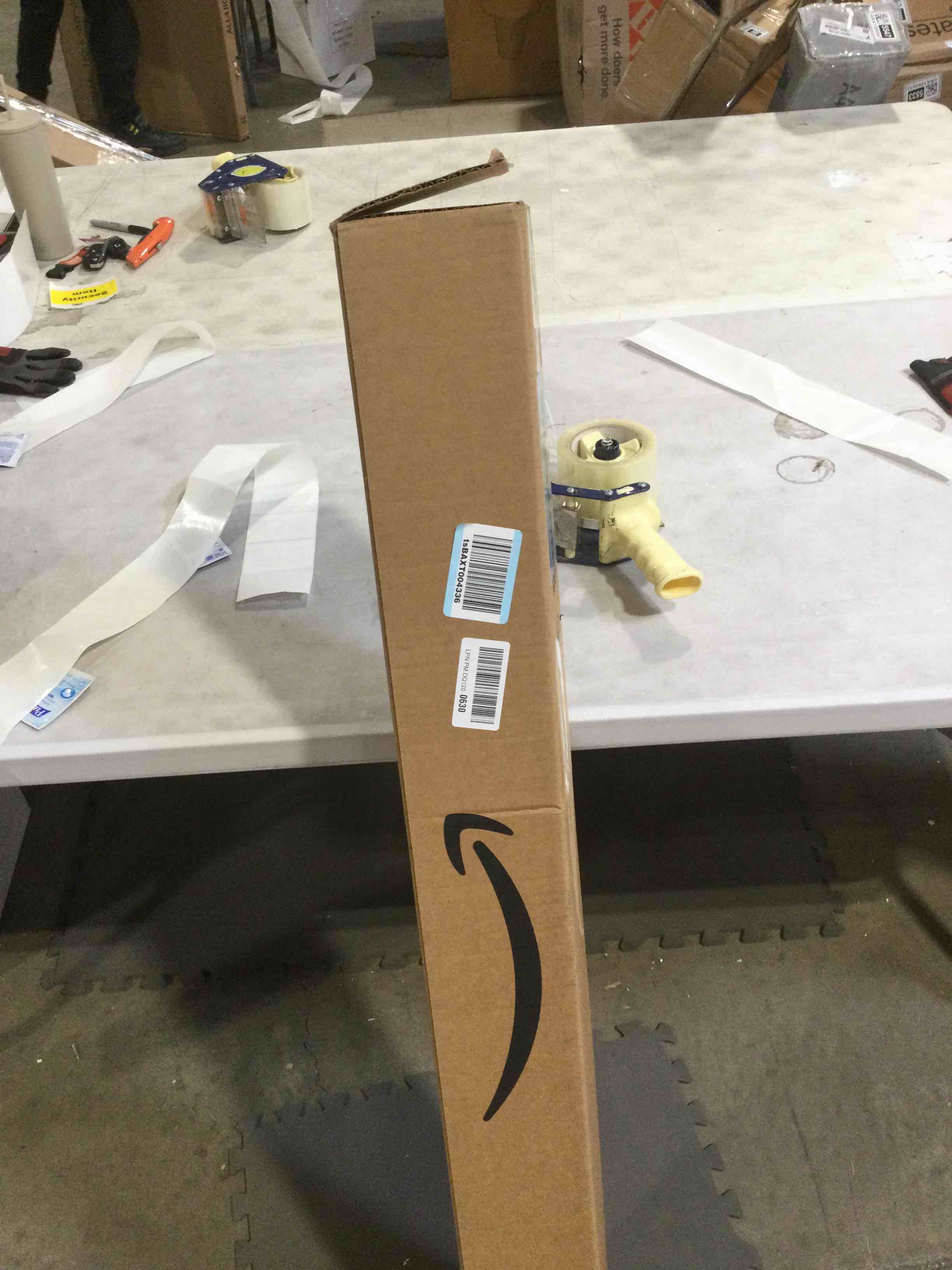 https://s3.amazonaws.com/lotting-images-prod/bidfta/GRA1595603_1744037432105.jpeg