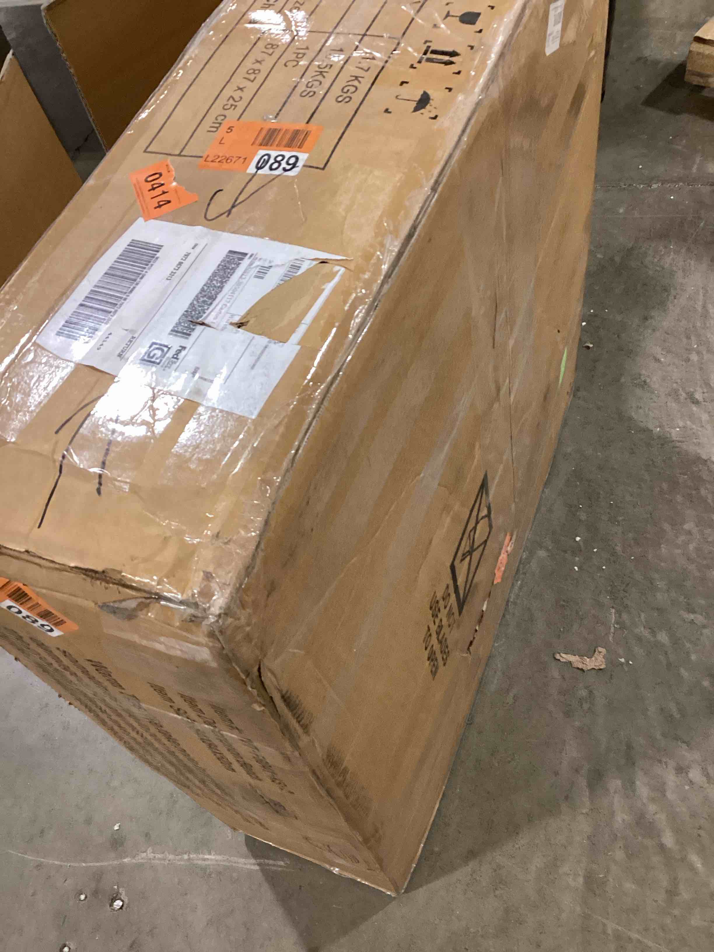 https://s3.amazonaws.com/lotting-images-prod/bidfta/GRA1596795_1744804422072.jpeg