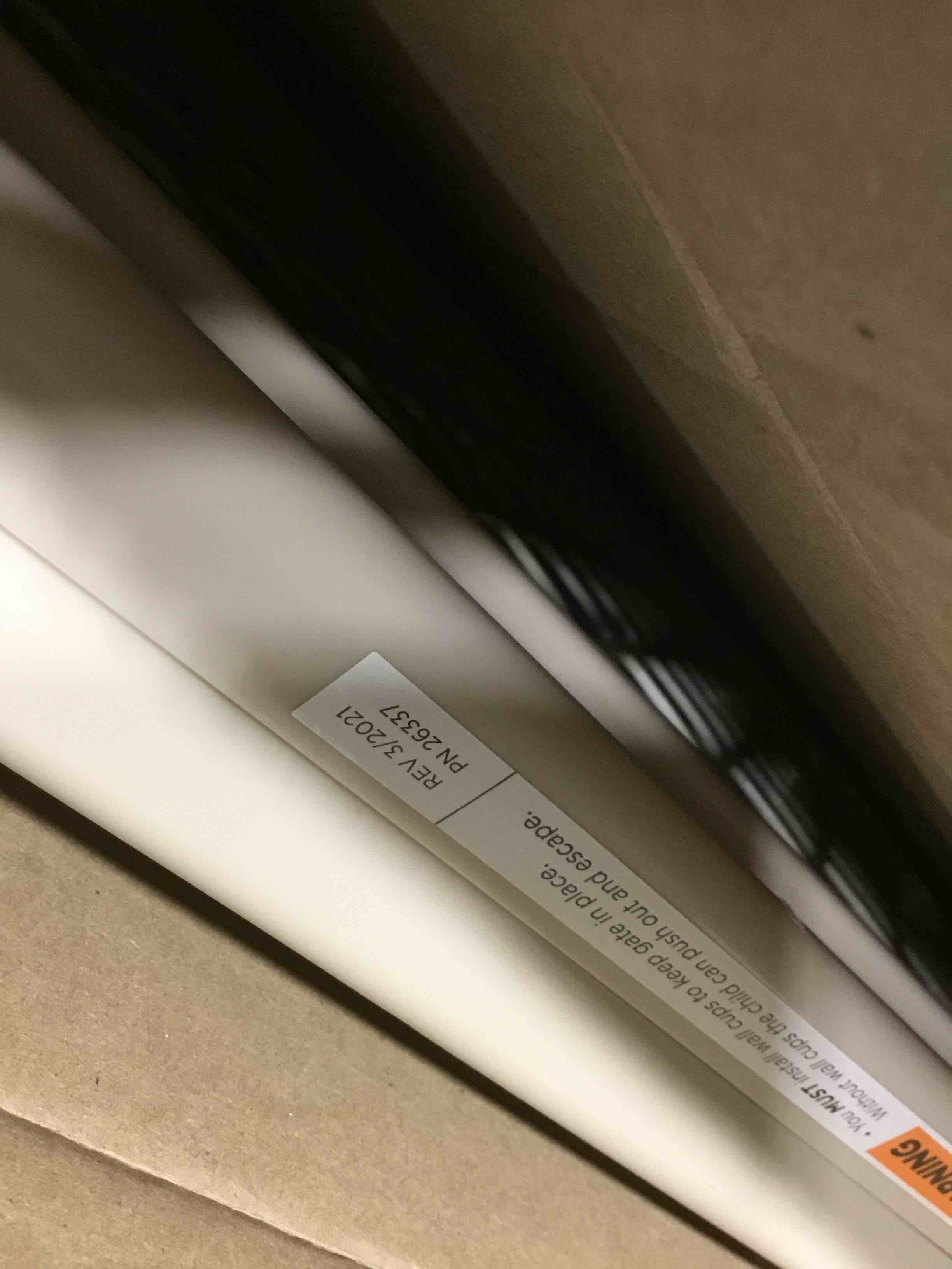 https://s3.amazonaws.com/lotting-images-prod/bidfta/GRA1598413_1743766840489.jpeg