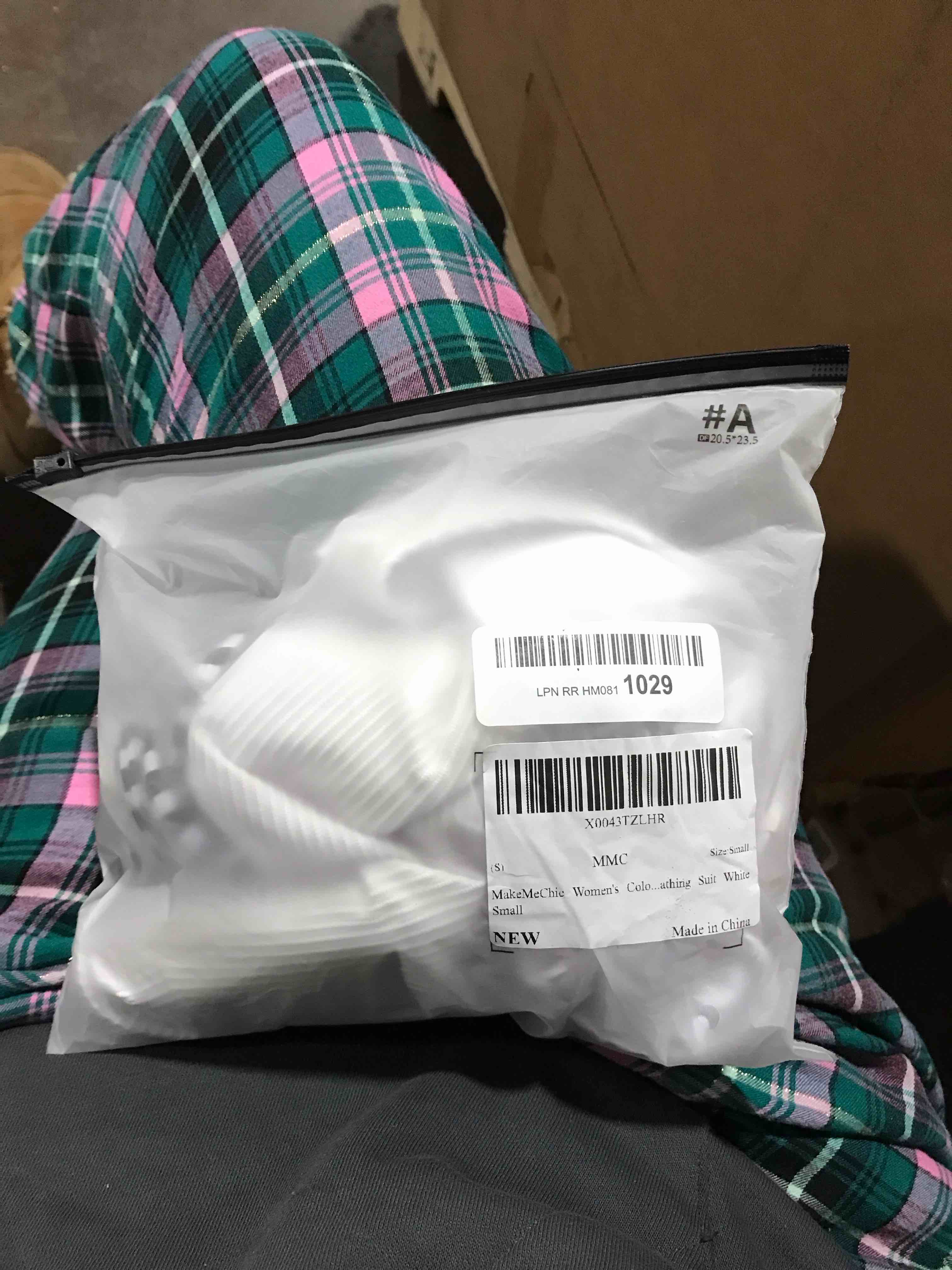https://s3.amazonaws.com/lotting-images-prod/bidfta/GRA1600982_1731079860094.jpeg