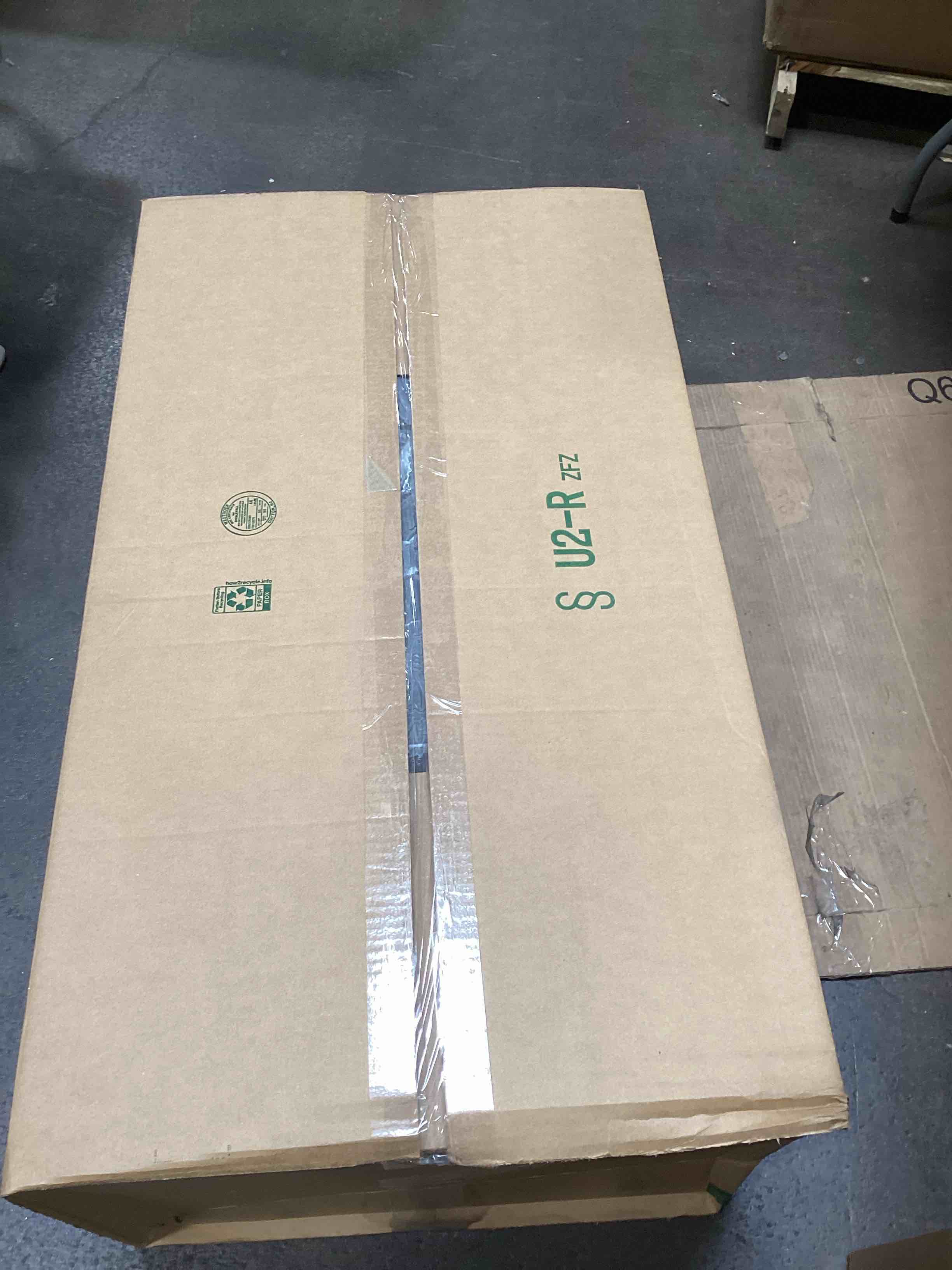 https://s3.amazonaws.com/lotting-images-prod/bidfta/GRA1603912_1731426947303.jpeg