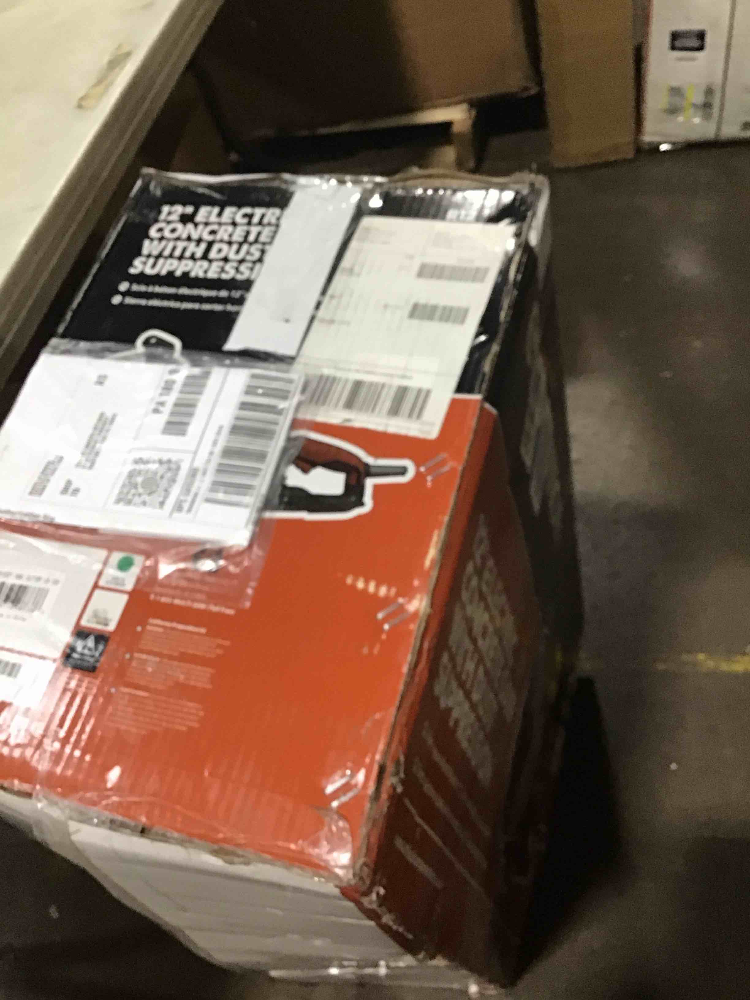 https://s3.amazonaws.com/lotting-images-prod/bidfta/GRA1605200_1732033418340.jpeg