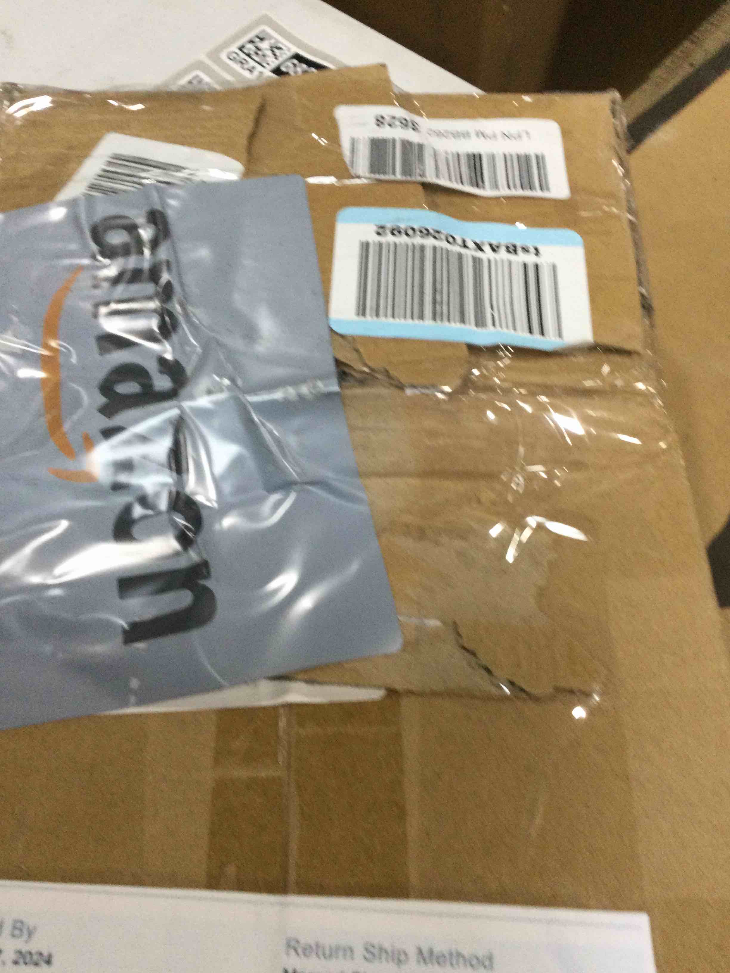 https://s3.amazonaws.com/lotting-images-prod/bidfta/GRA1606829_1732206215833.jpeg