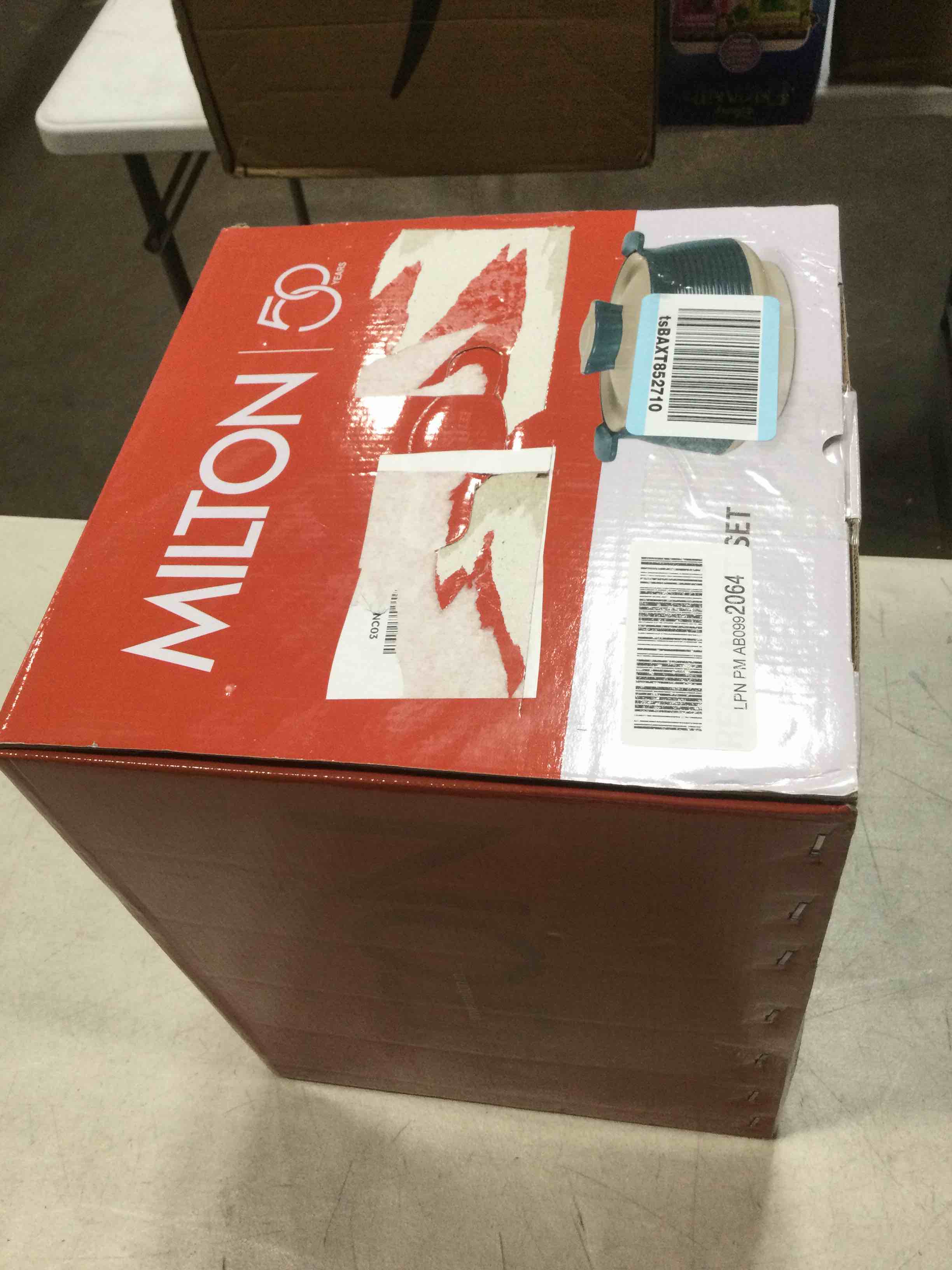 https://s3.amazonaws.com/lotting-images-prod/bidfta/GRA1606883_1732203823680.jpeg