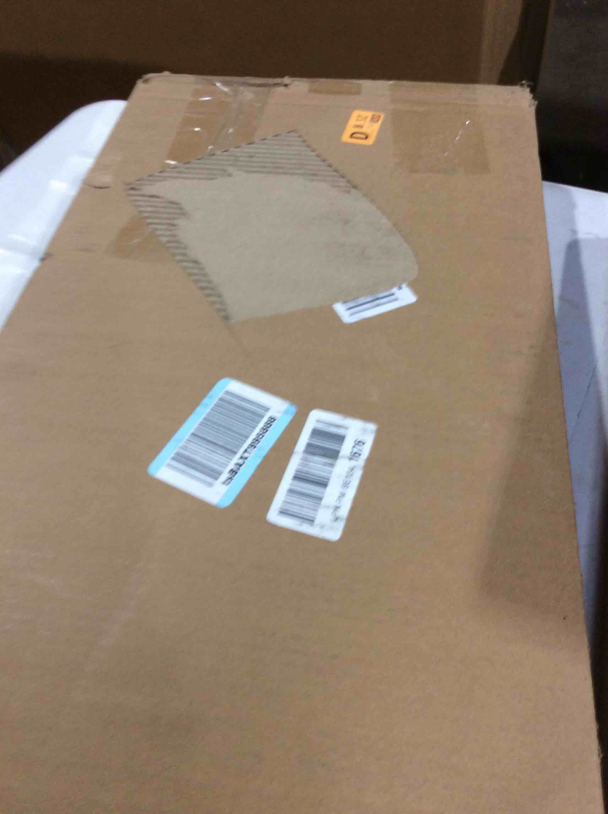 https://s3.amazonaws.com/lotting-images-prod/bidfta/GRA1607521_1732734444581.jpeg