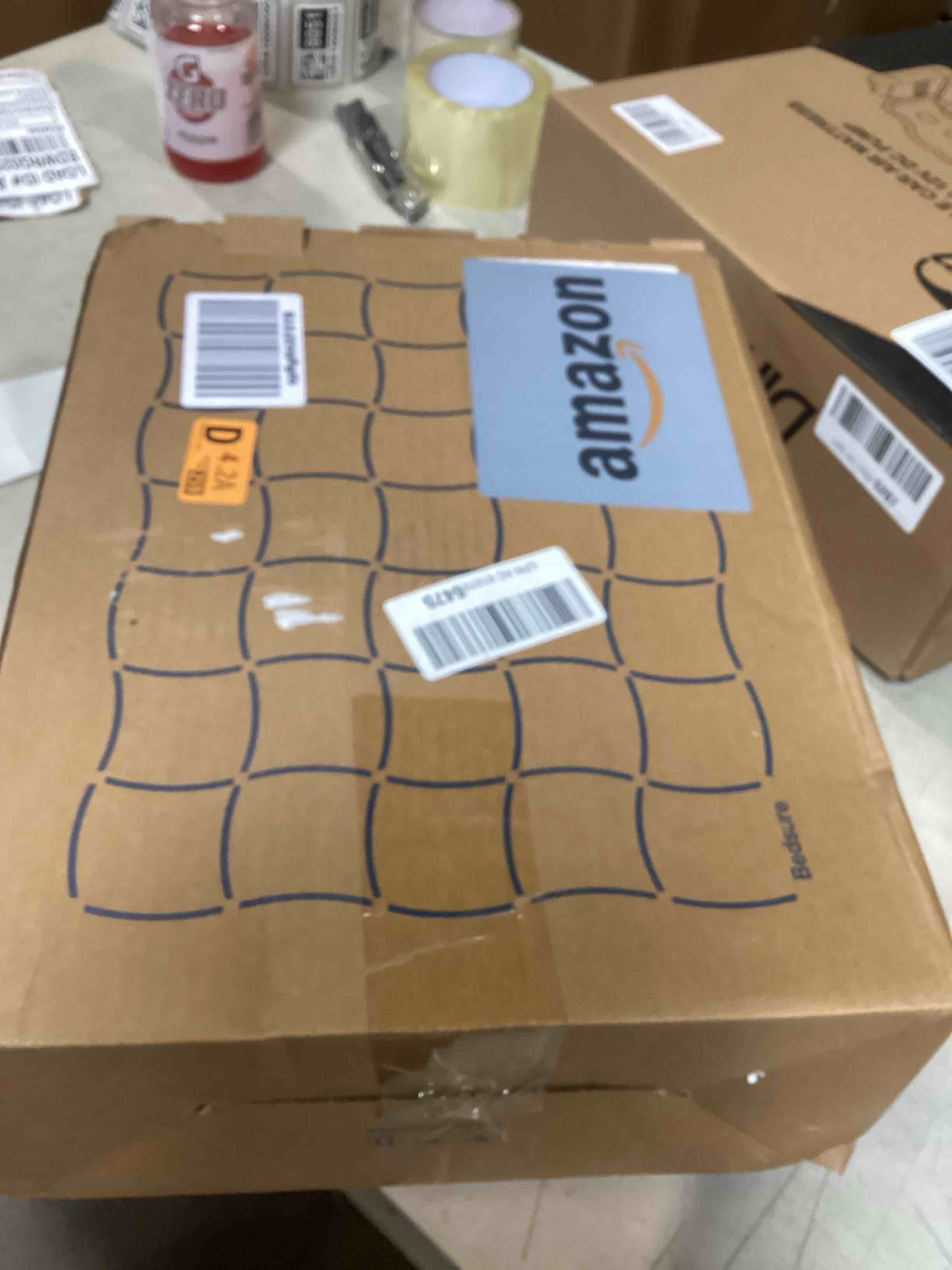 https://s3.amazonaws.com/lotting-images-prod/bidfta/GRA1608026_1733161083735.jpeg