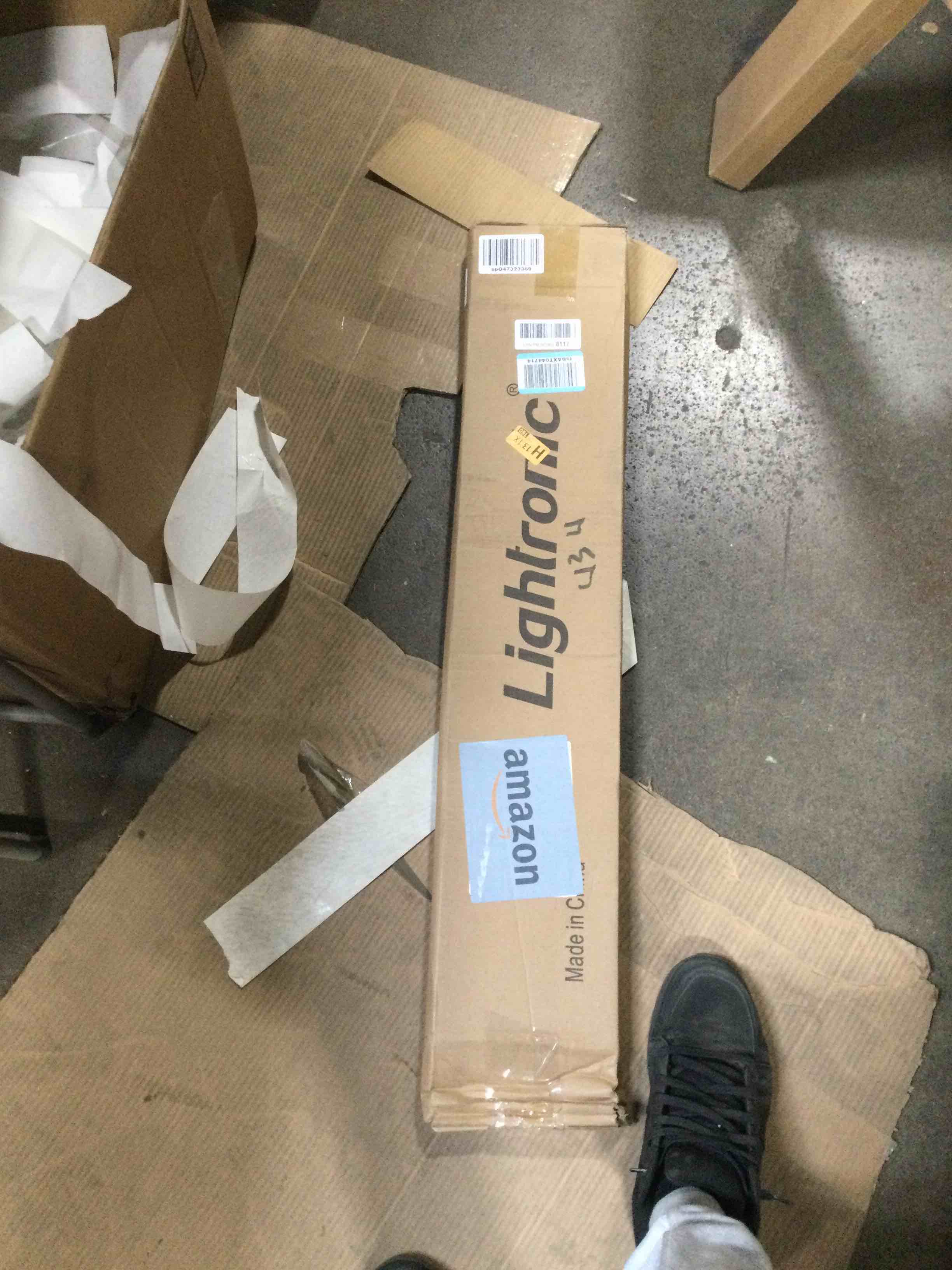 https://s3.amazonaws.com/lotting-images-prod/bidfta/GRA1608748_1733510906927.jpeg