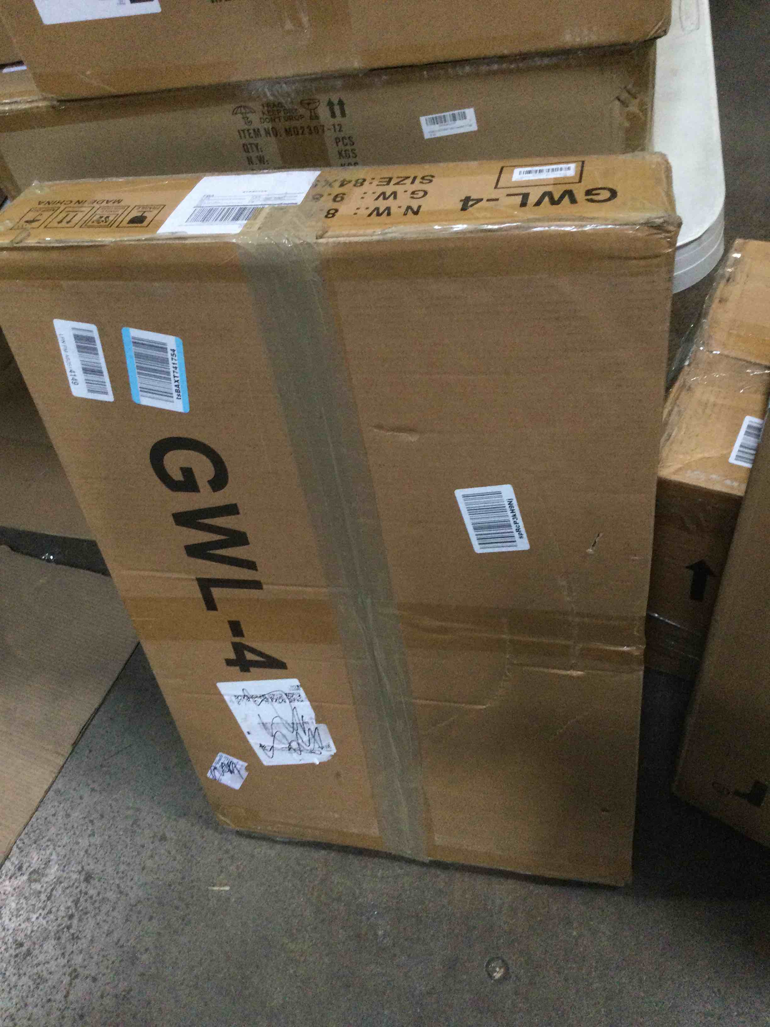 https://s3.amazonaws.com/lotting-images-prod/bidfta/GRA1608772_1733513122039.jpeg