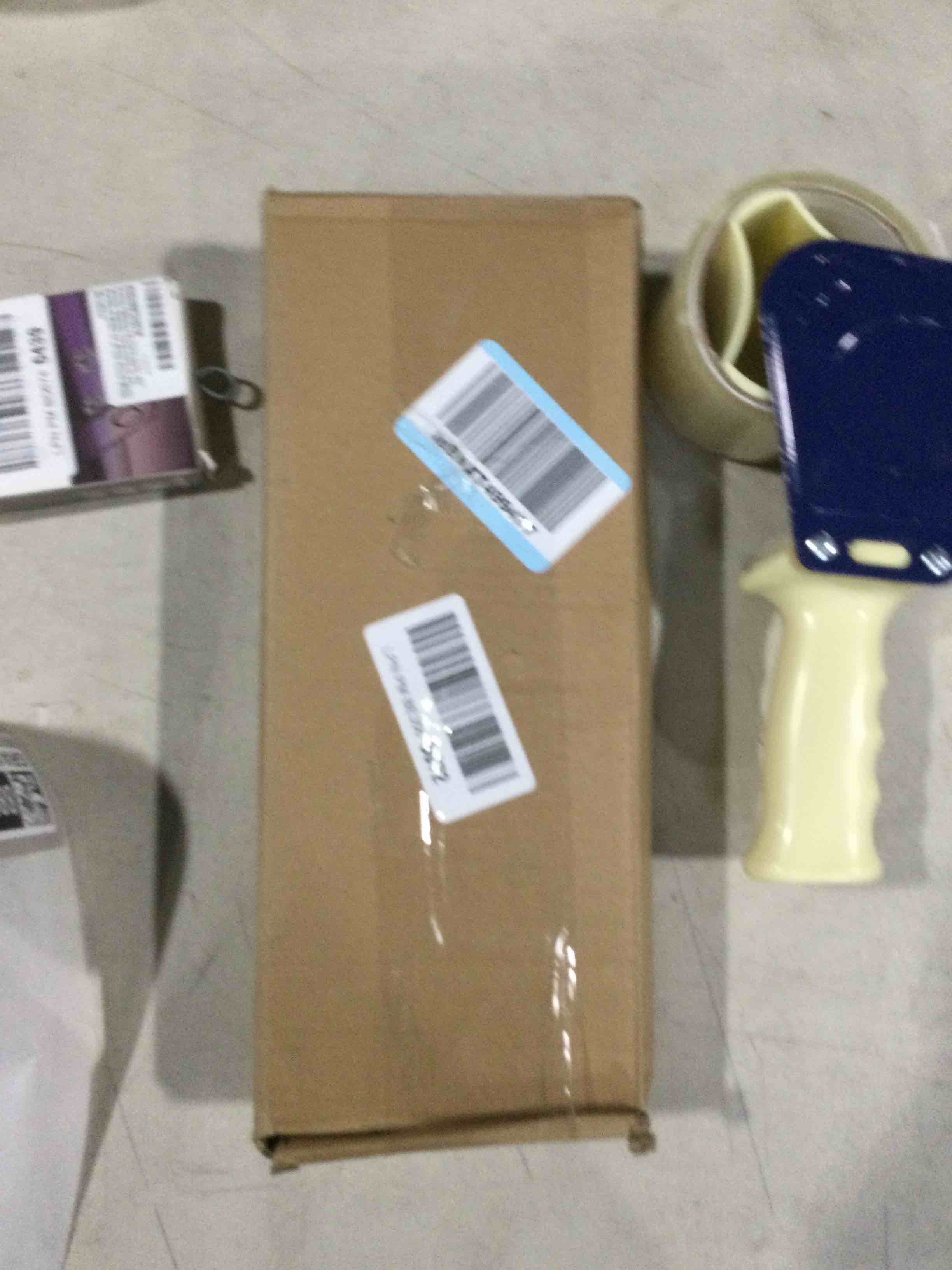 https://s3.amazonaws.com/lotting-images-prod/bidfta/GRA1608865_1733520720104.jpeg