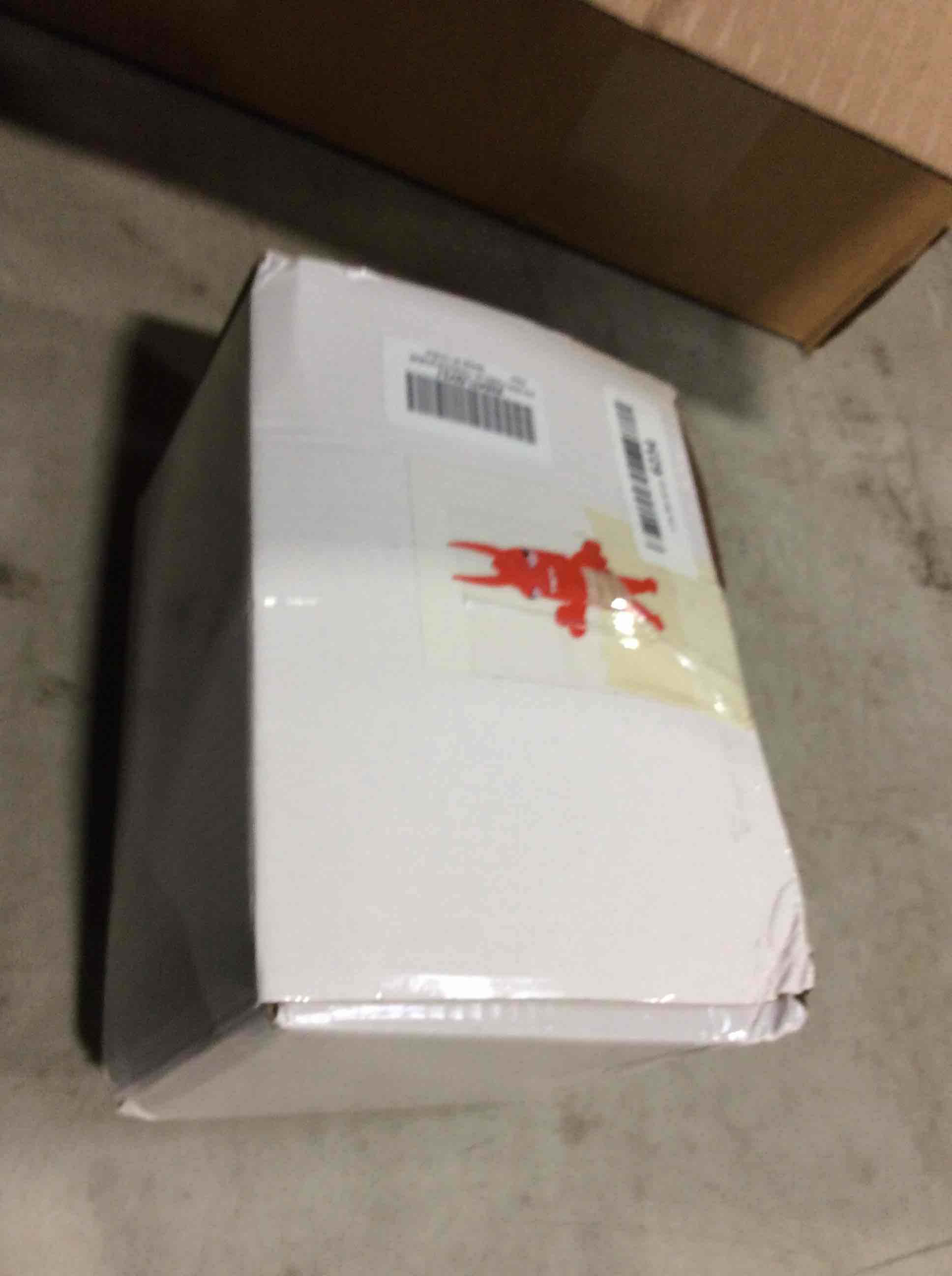 https://s3.amazonaws.com/lotting-images-prod/bidfta/GRA1609479_1732034798749.jpeg