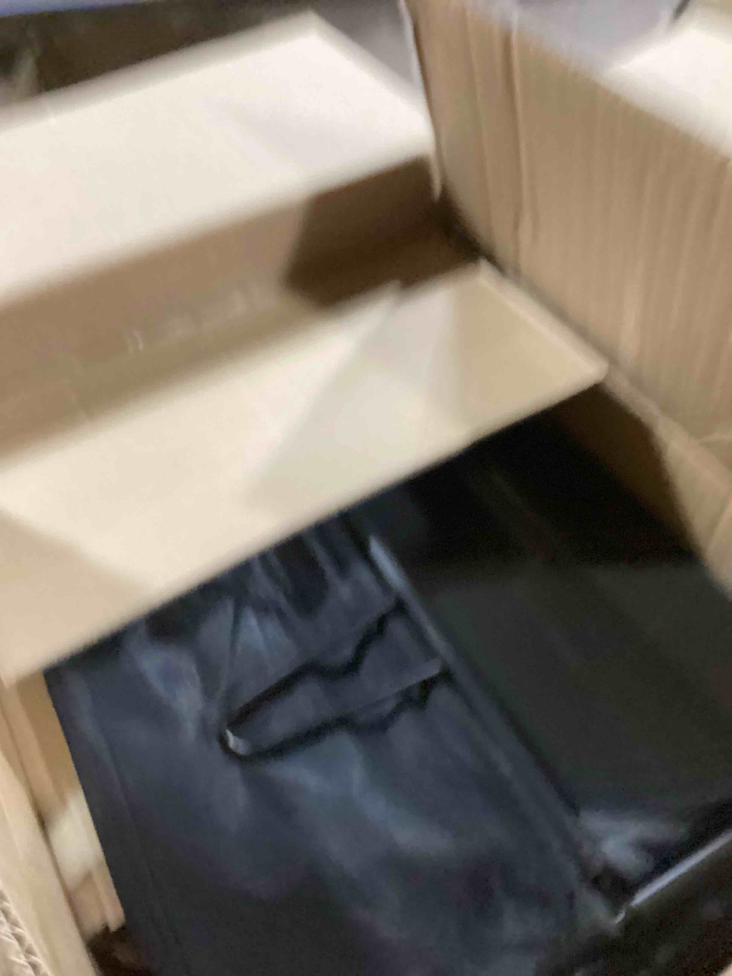 https://s3.amazonaws.com/lotting-images-prod/bidfta/GRA1609796_1732201853644.jpeg