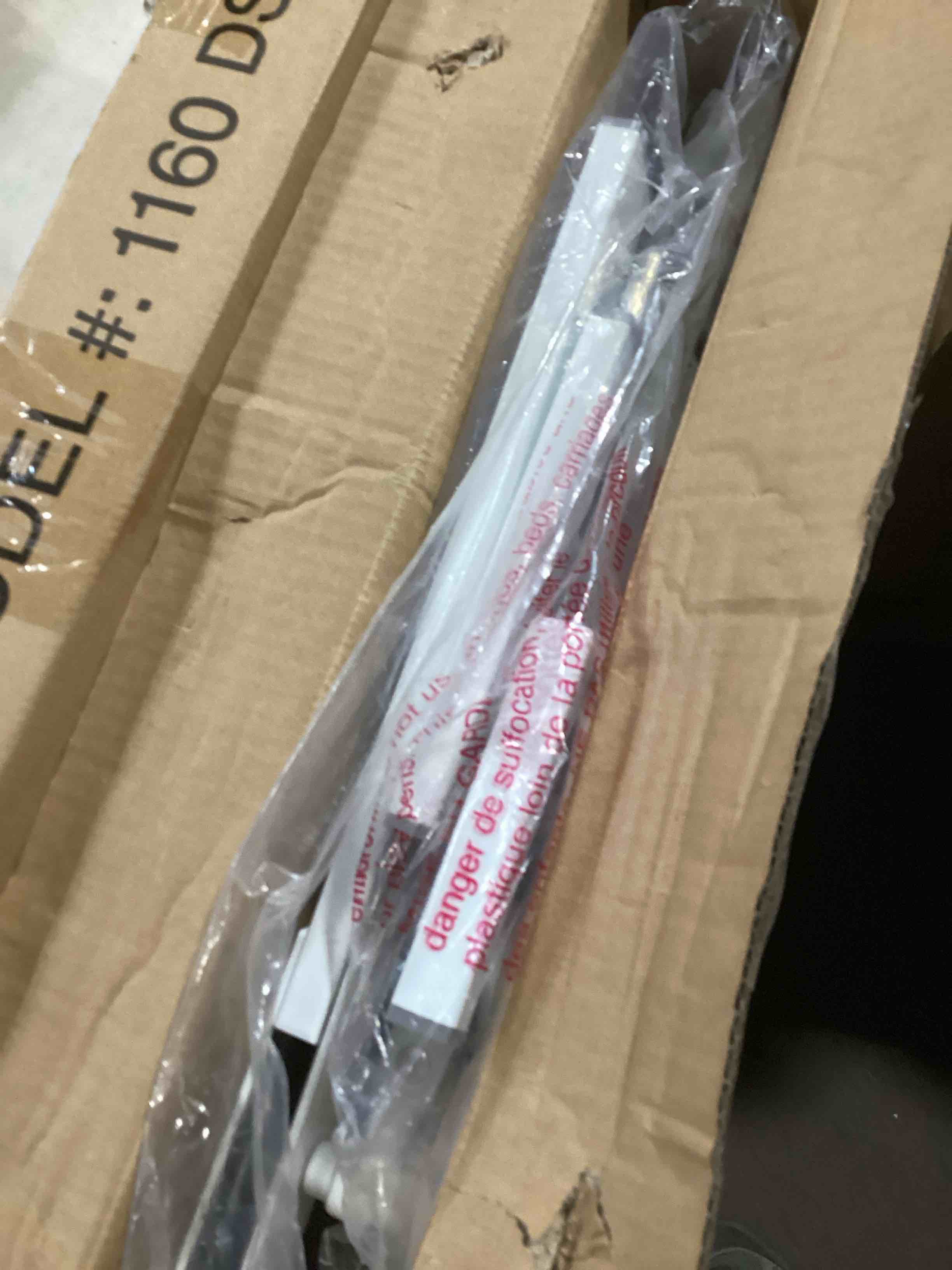 https://s3.amazonaws.com/lotting-images-prod/bidfta/GRA1610907_1736451290041.jpeg