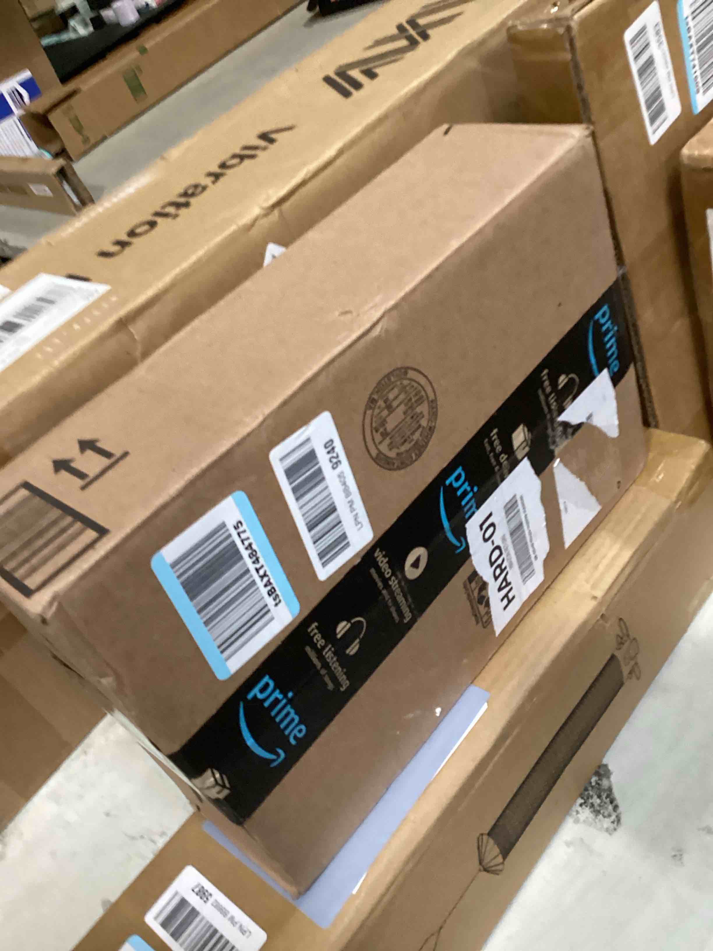 https://s3.amazonaws.com/lotting-images-prod/bidfta/GRA1611332_1732906279861.jpeg
