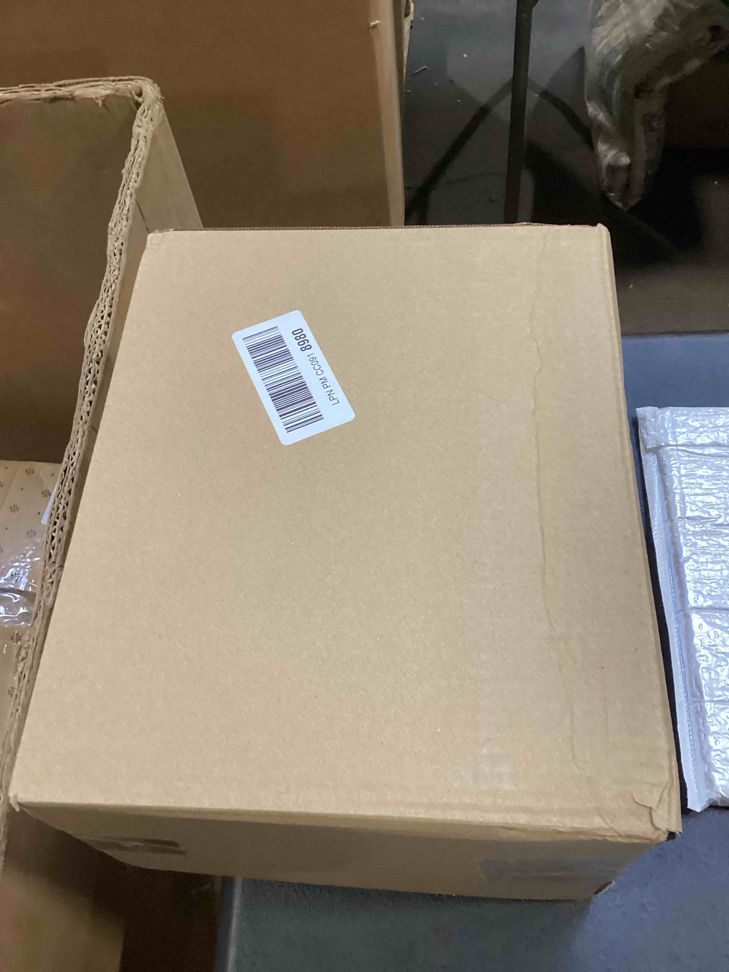 https://s3.amazonaws.com/lotting-images-prod/bidfta/GRA1611589_1733161527997.jpeg