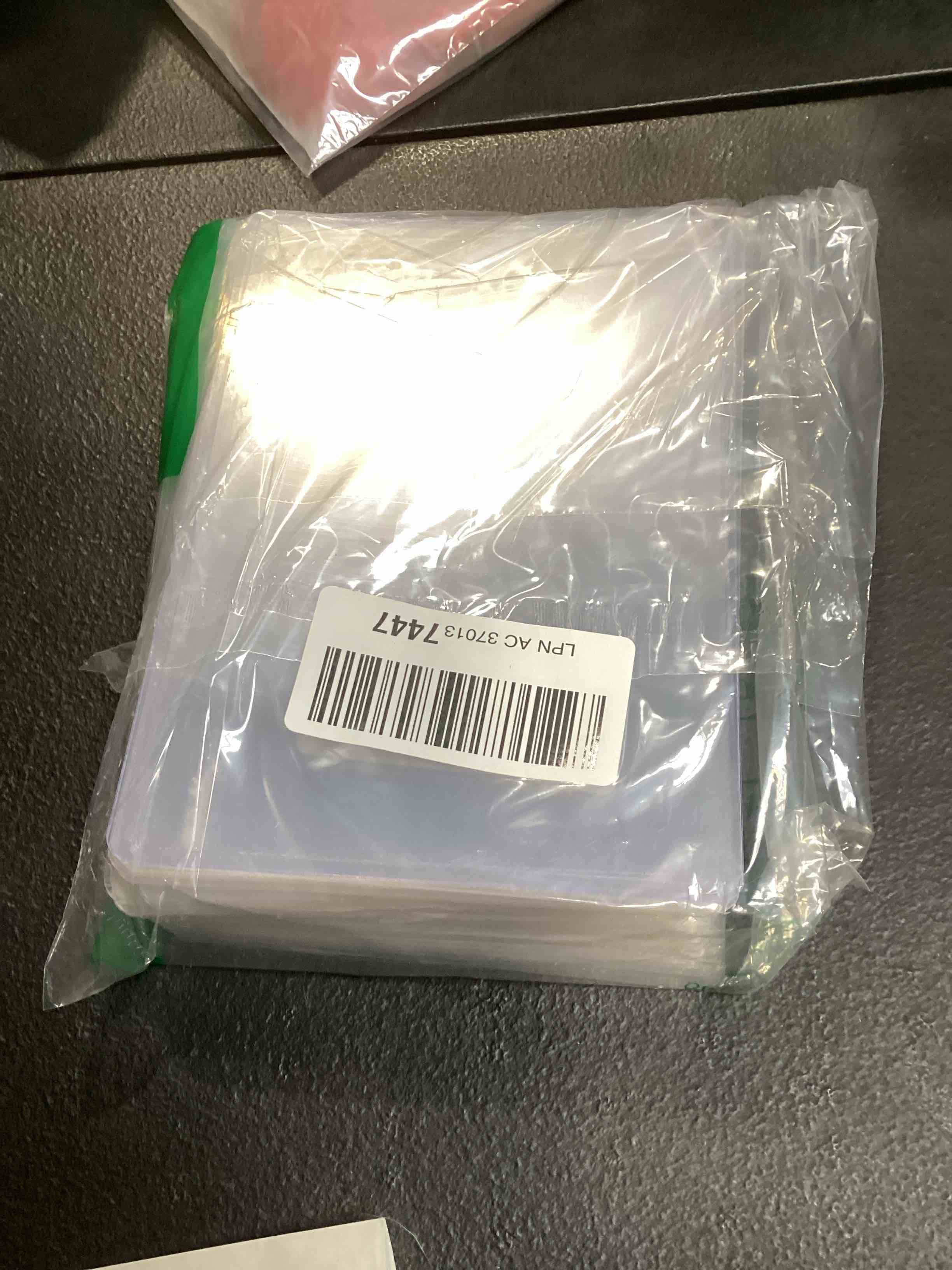 https://s3.amazonaws.com/lotting-images-prod/bidfta/GRA1611613_1733165788157.jpeg